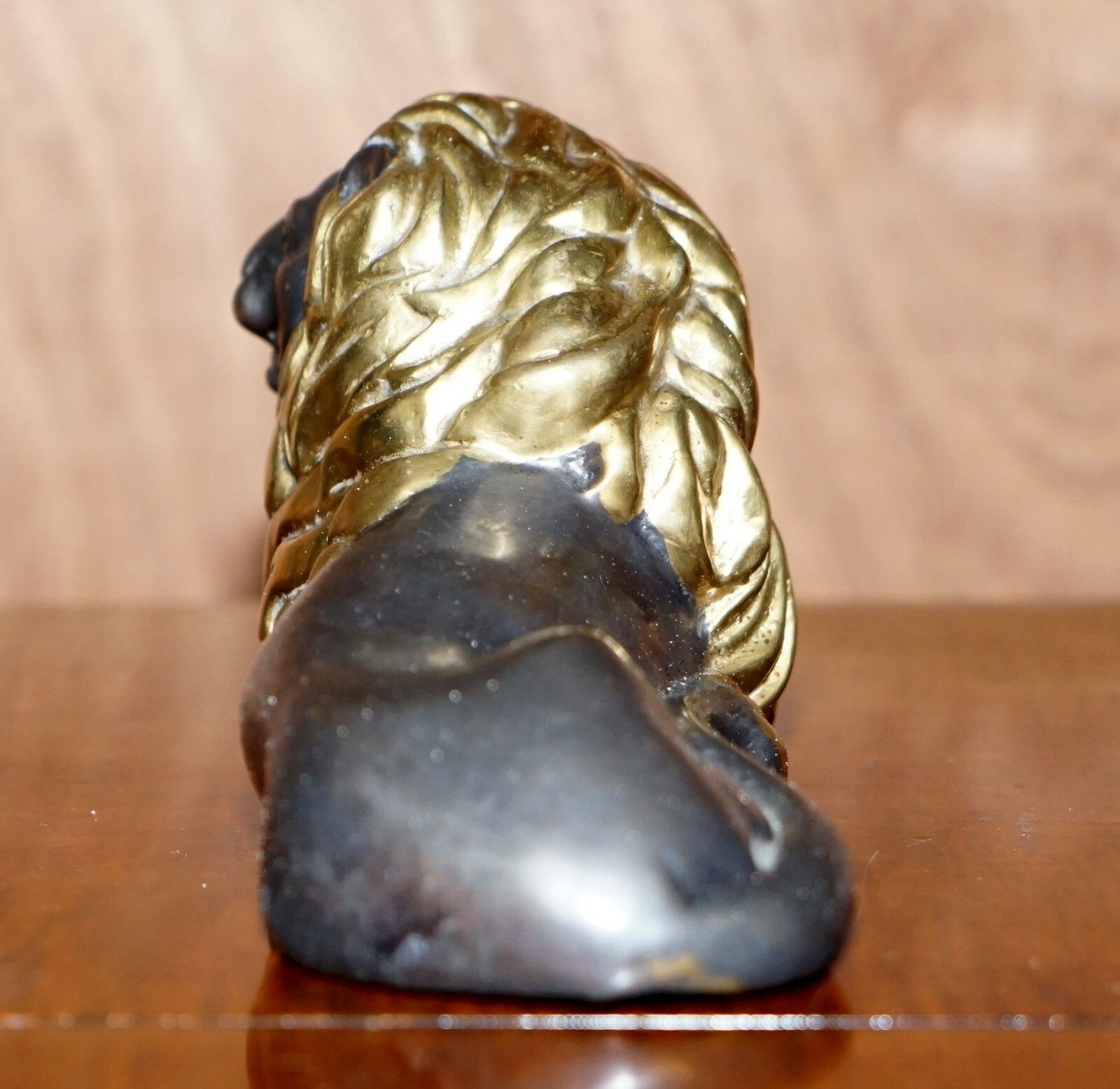 Lovely 19th Century Victorian Gold Gilt Bronze Recumbent Lion Laying Down photo vinterior