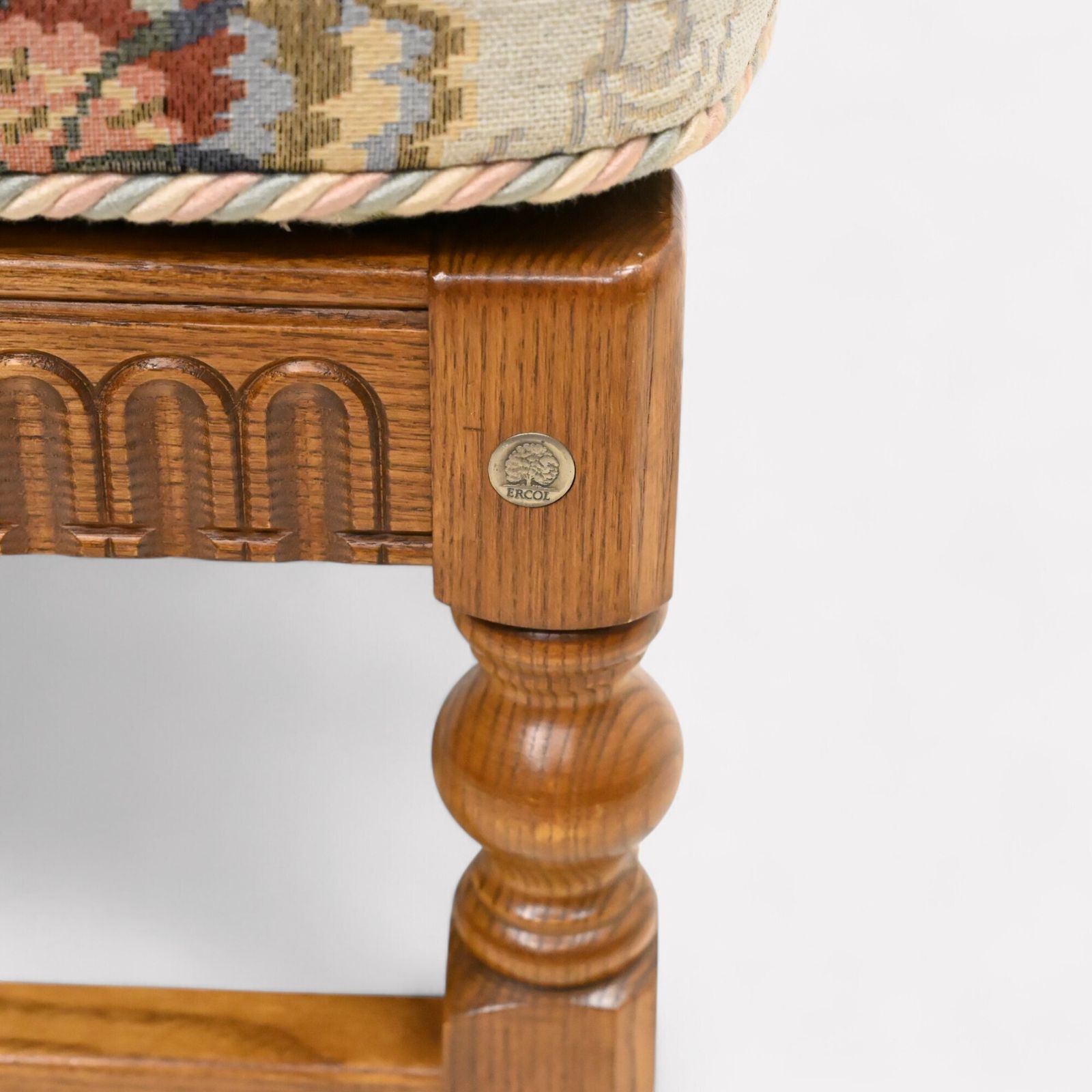 photo vinterior Ercol Extension Footstool Ercol's Golden Dawn Finish Model 882 Free Uk Delivery