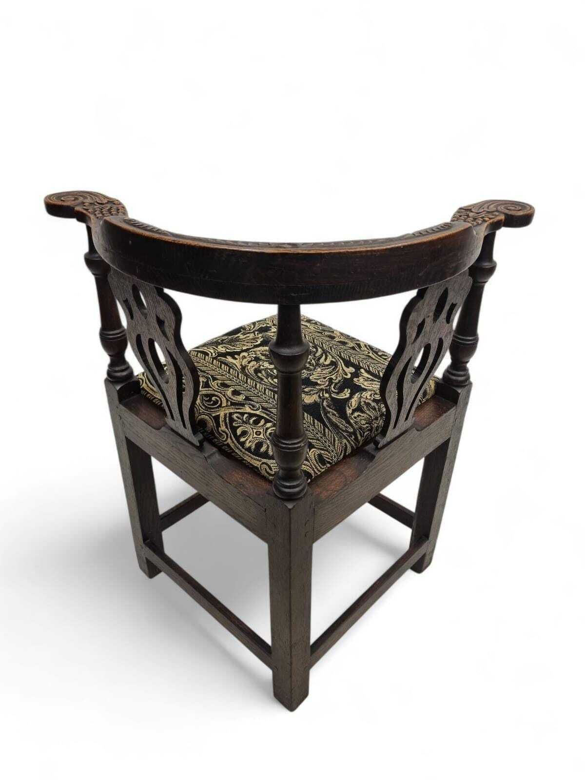 Antique Carved Corner Chair / C.1900 photo vinterior