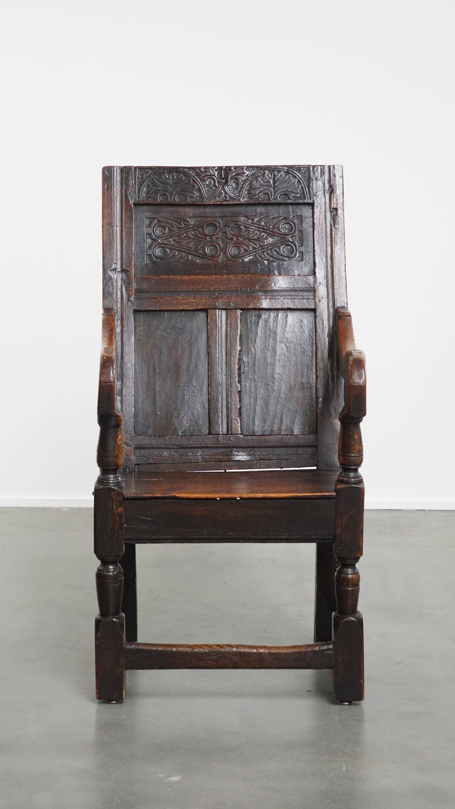 Statige Antieke Eikenhouten Wainscot Stoel / Zijstoel Uit De 17e Eeuw Met Warme Kleurstelling photo furniture