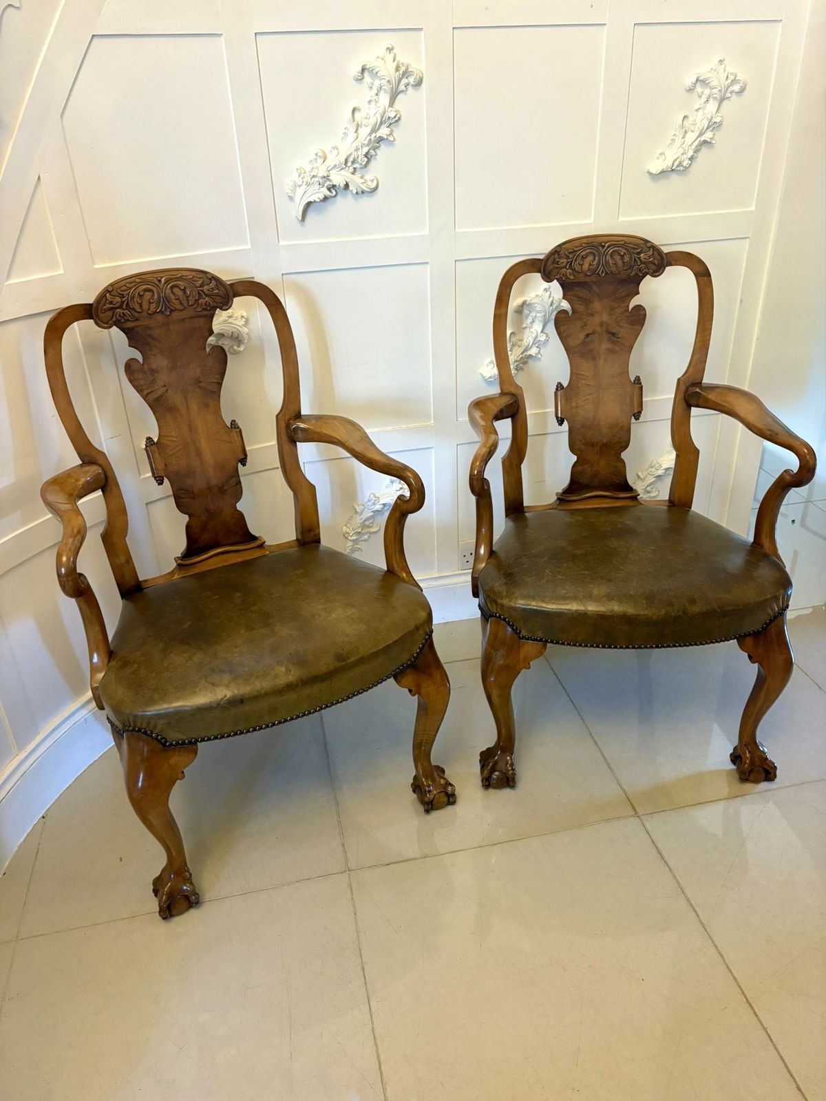 photo furniture Outstanding Quality Pair Of Antique 19th Century Carved Walnut Office Chairs