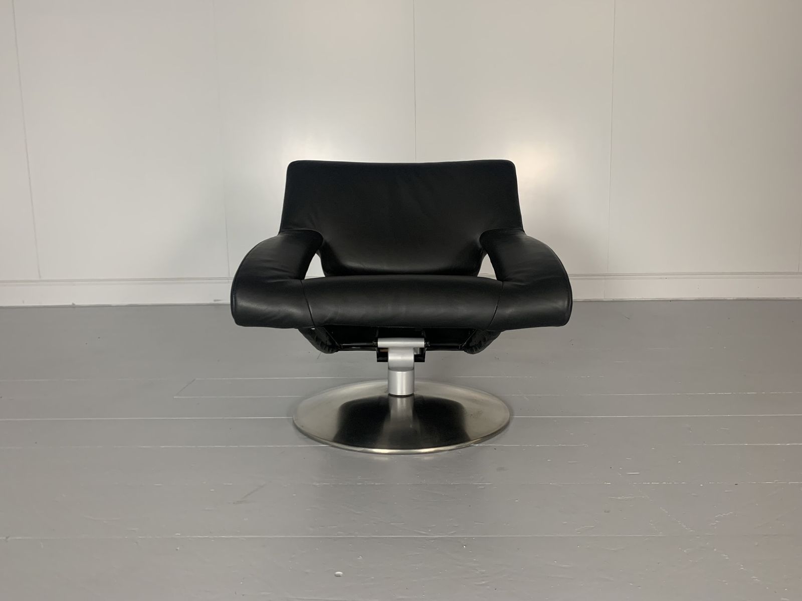 Pair Of De Sede Ds255/01 Armchairs – In Black Leather photo vintage