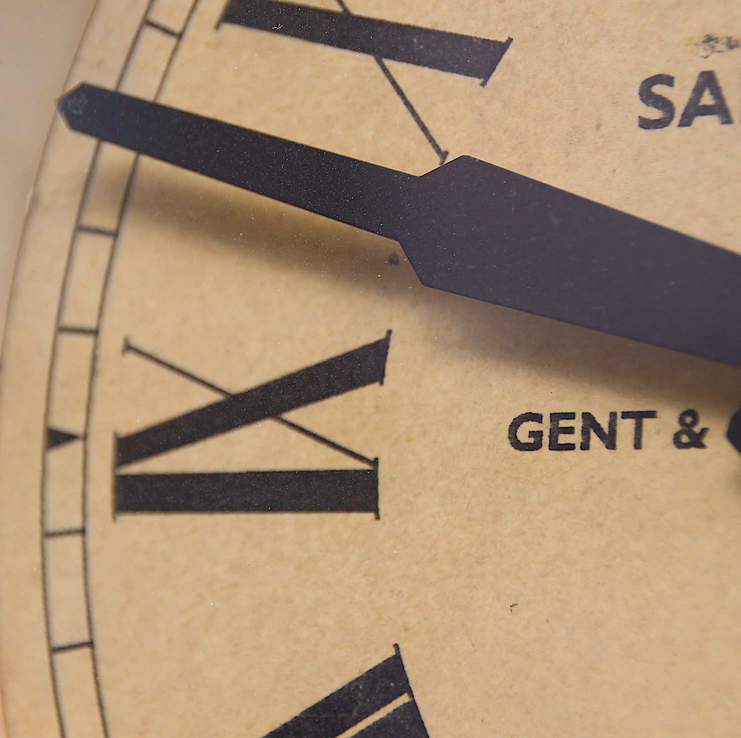 photo vinterior 1940s British Gent Vintage Commercial / Office Wall Clock. Fully Guaranteed