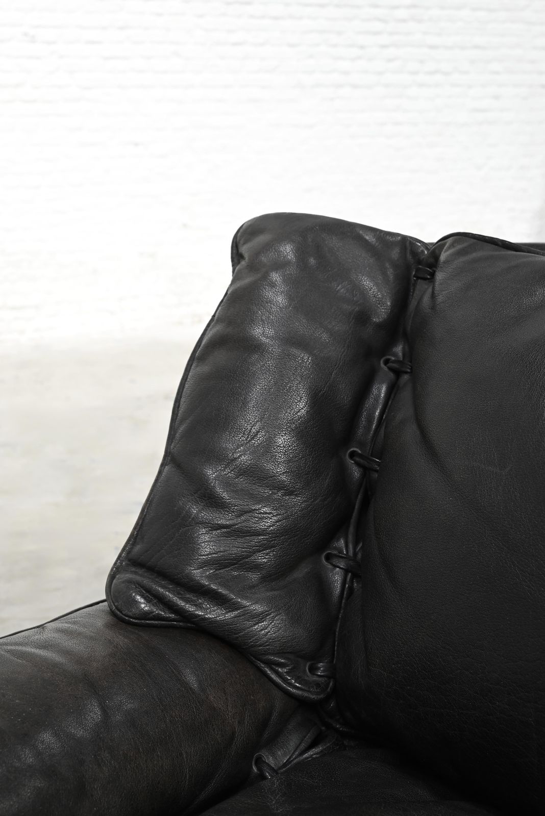 Pair Of Lounge Armchairs In Leather And Steel By Luciano Frigerio, Italy 1960s photo Furniture