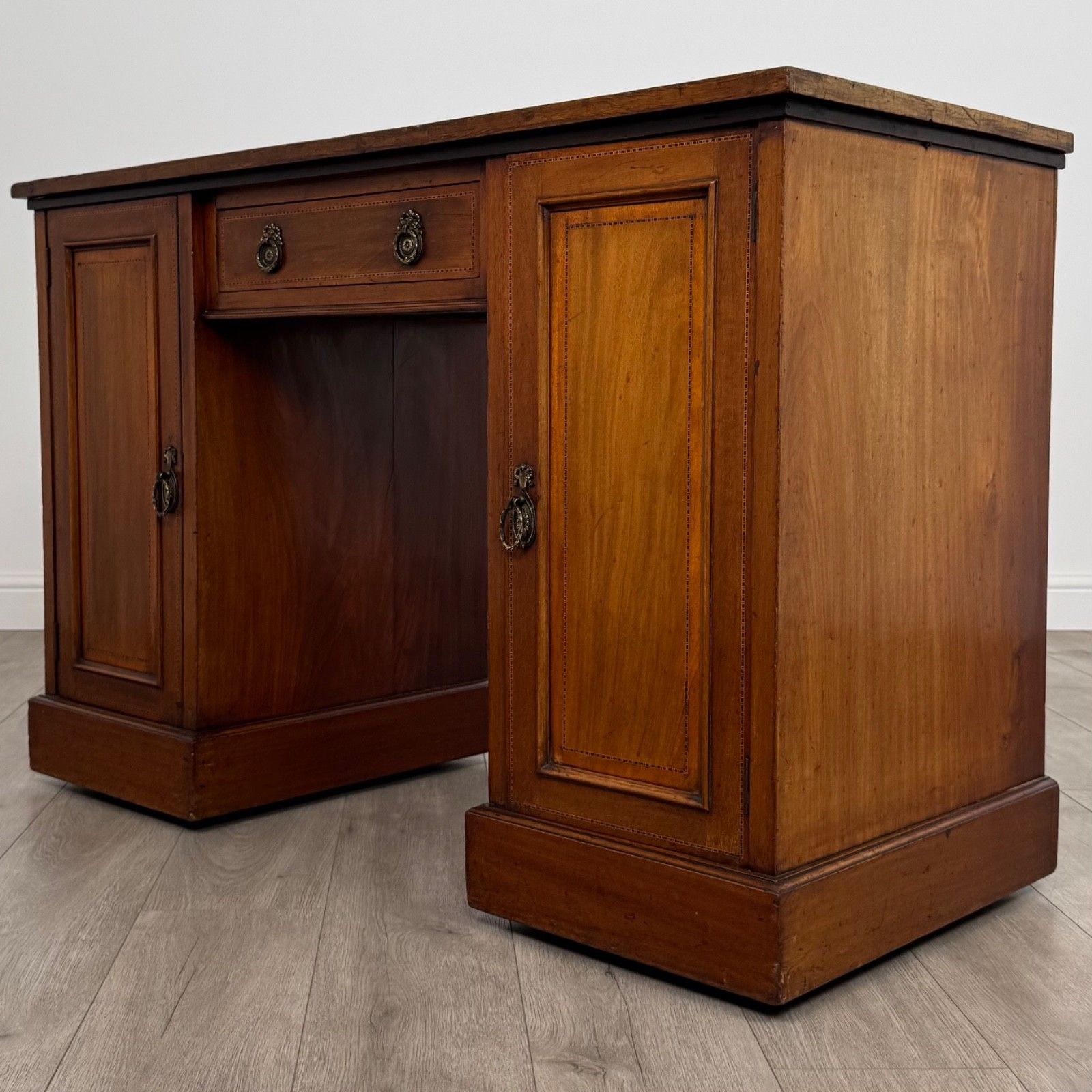 Antique 19th Century Inlaid Kneehole Desk In Mahogany photo for sale