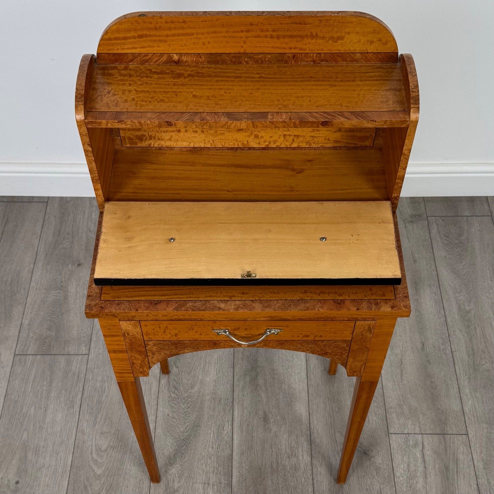 Furniture Antique 20th Century Fine Quality Cabinet In Satinwood photo