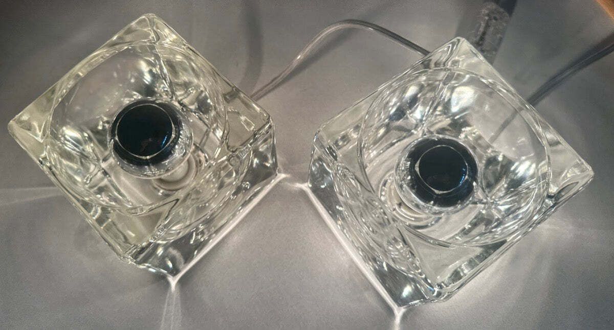 photo furniture Pair Of 1970s German Peill & Putzler Clear Thick Cubed Glass Table Lamps