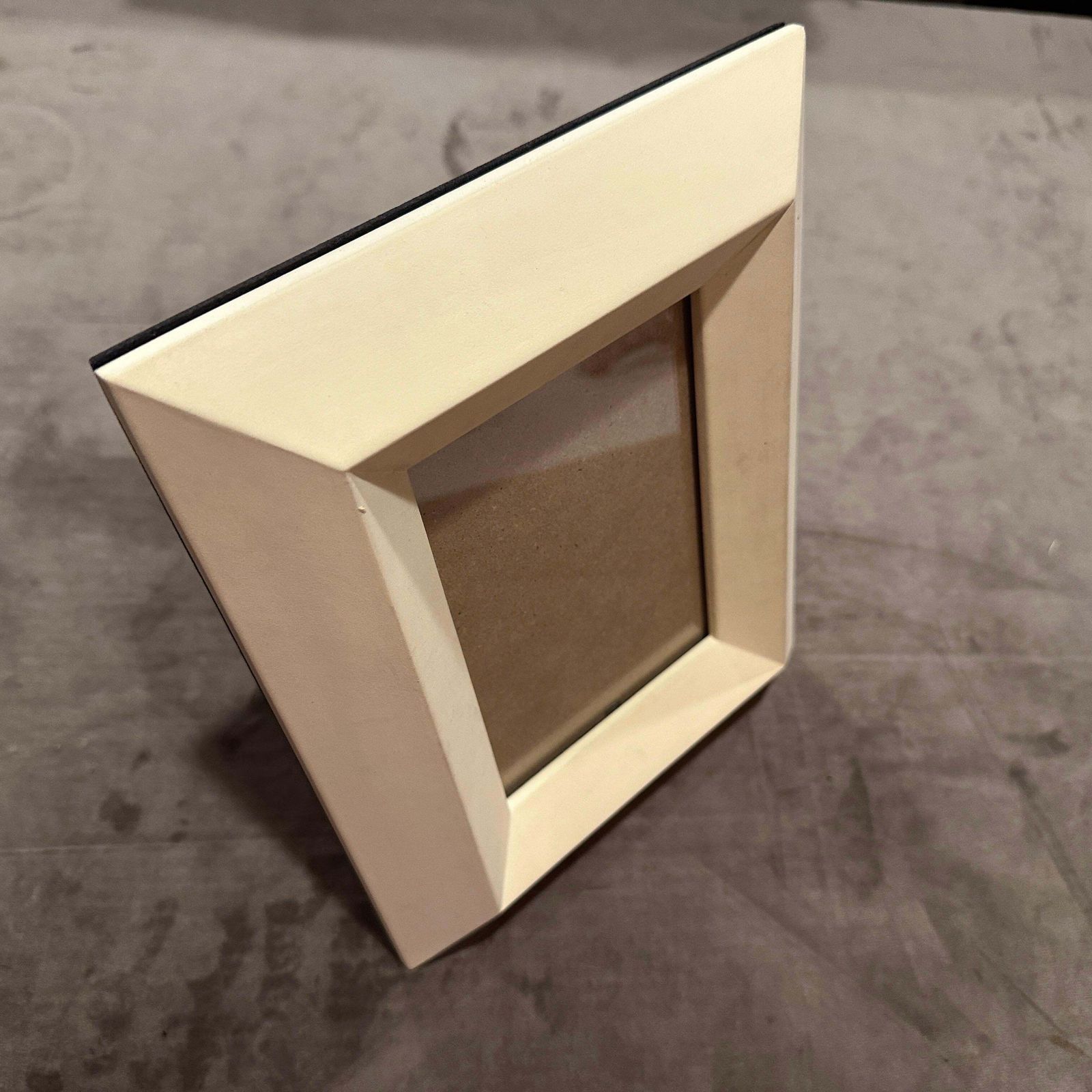 1990s Modern Ivory Lacquered Wood Italian Picture Frame By Bussolari photo for sale