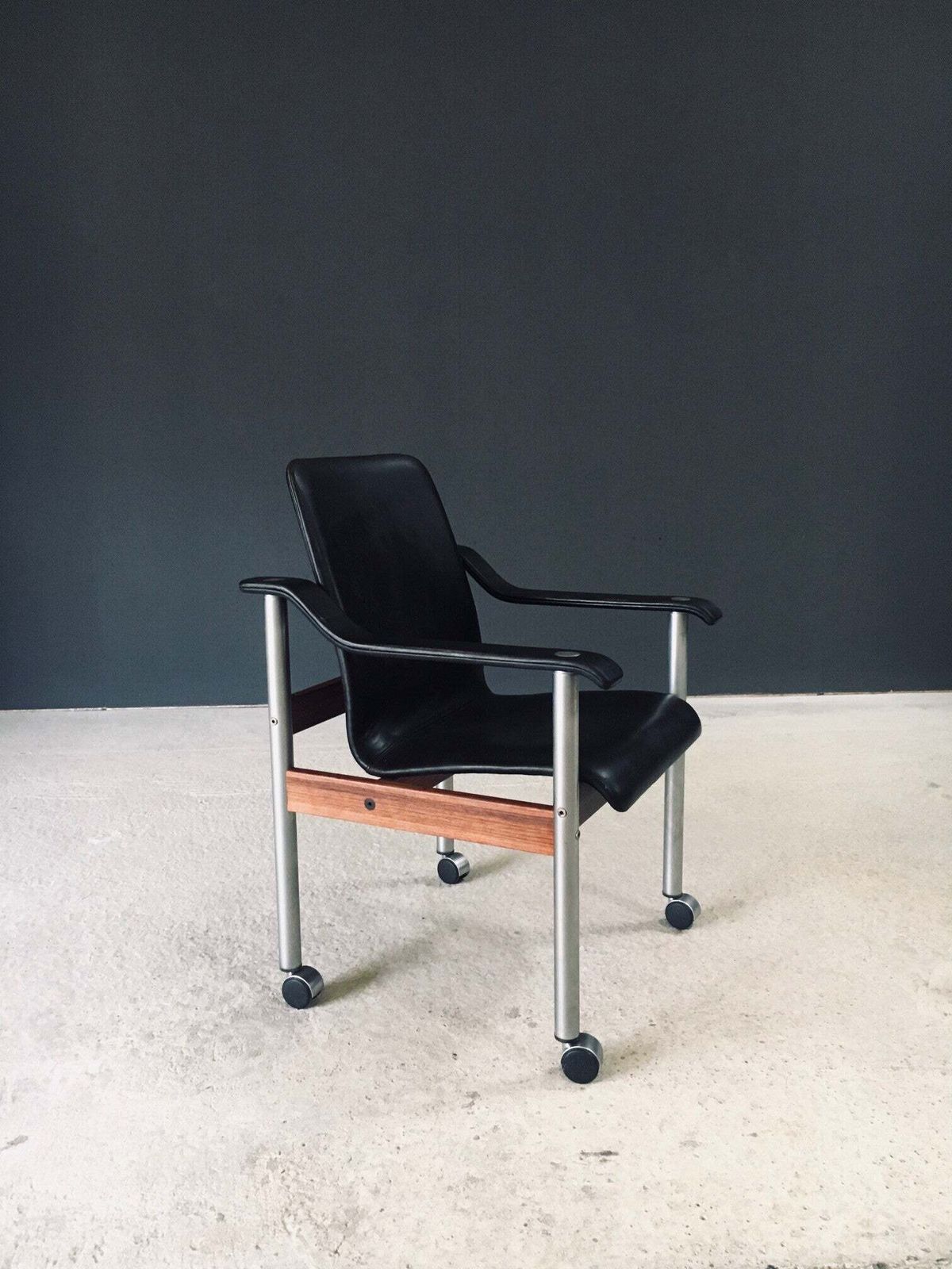 Mid Century Modern Scandinavische Design Bureaustoel Van Dyrlund, Denemarken, Ca. Jaren 1960 photo for sale