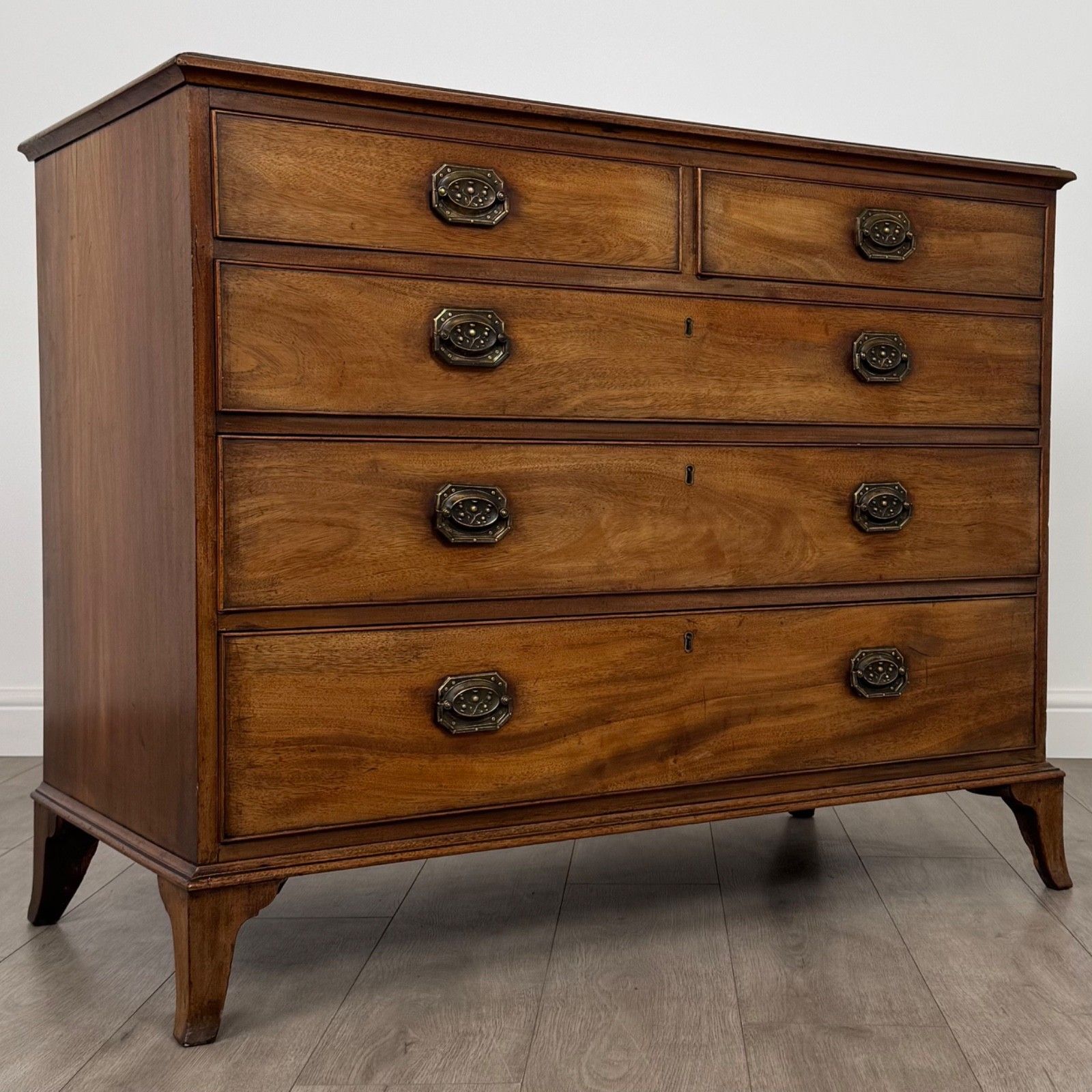Antique 18th Century Chest Of Drawers In Mahogany photo vintage