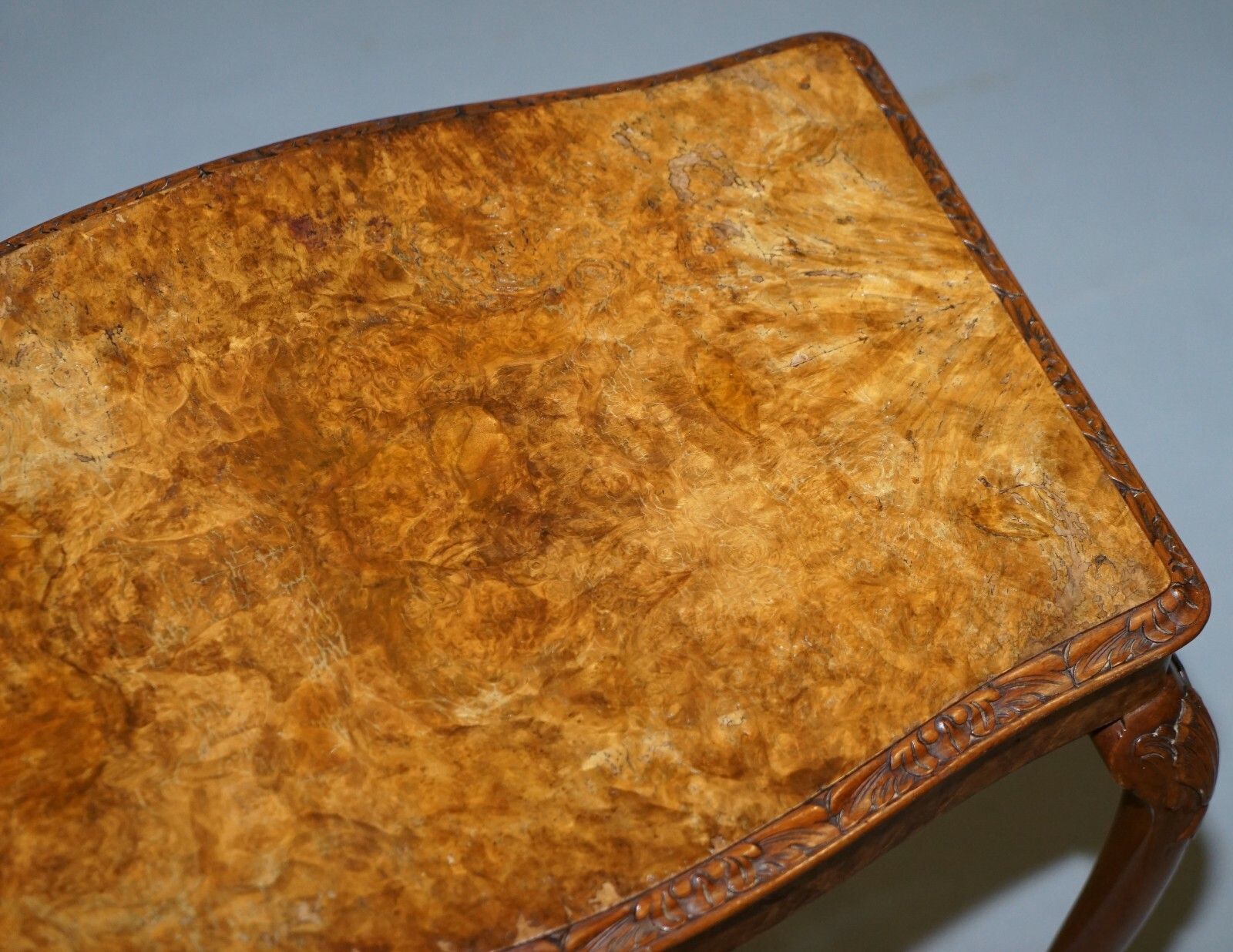 Stunning Vintage Burr Walnut Side Lamp Table Ornately Carved Frame Lion Feet photo buy