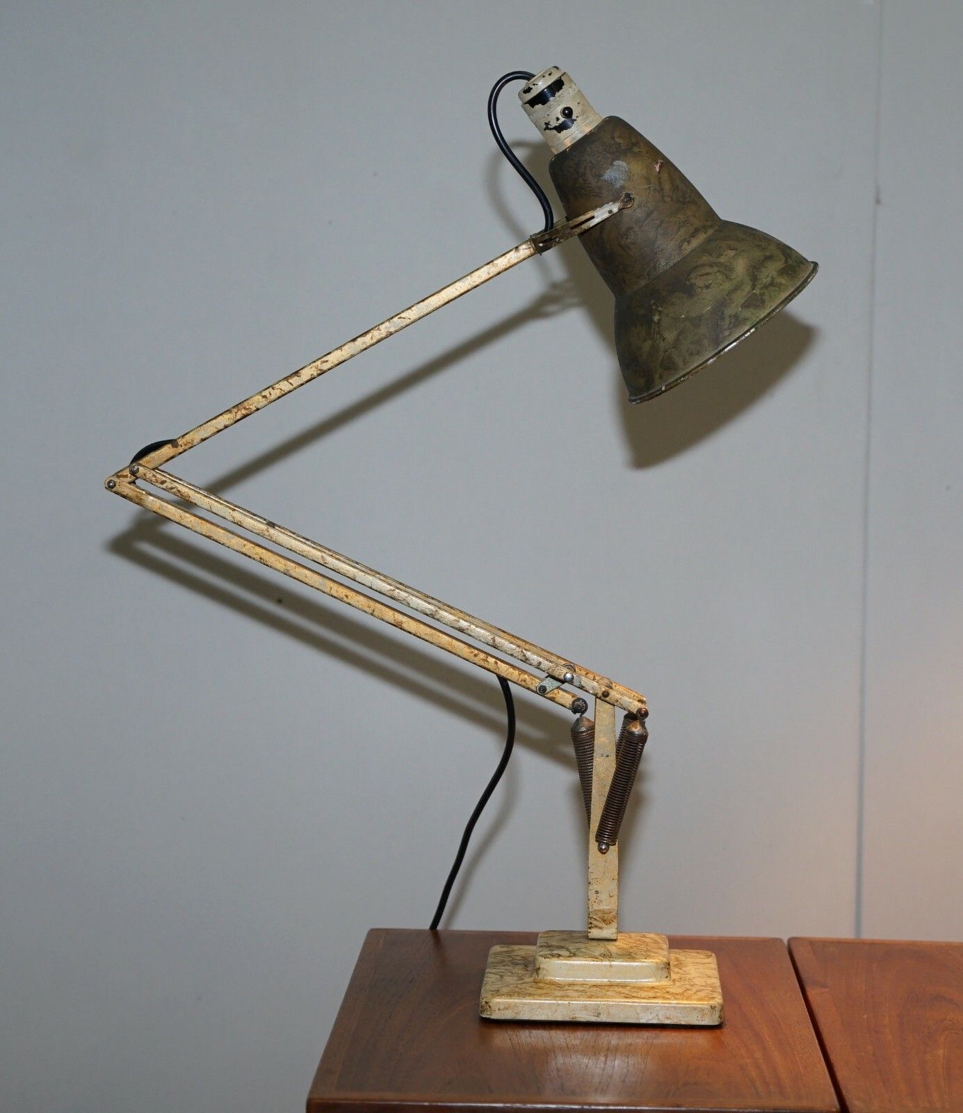 1938 Herbert Terry Model 1227 Anglepoise Articulated Table Lamp Marbled Paint photo vintage