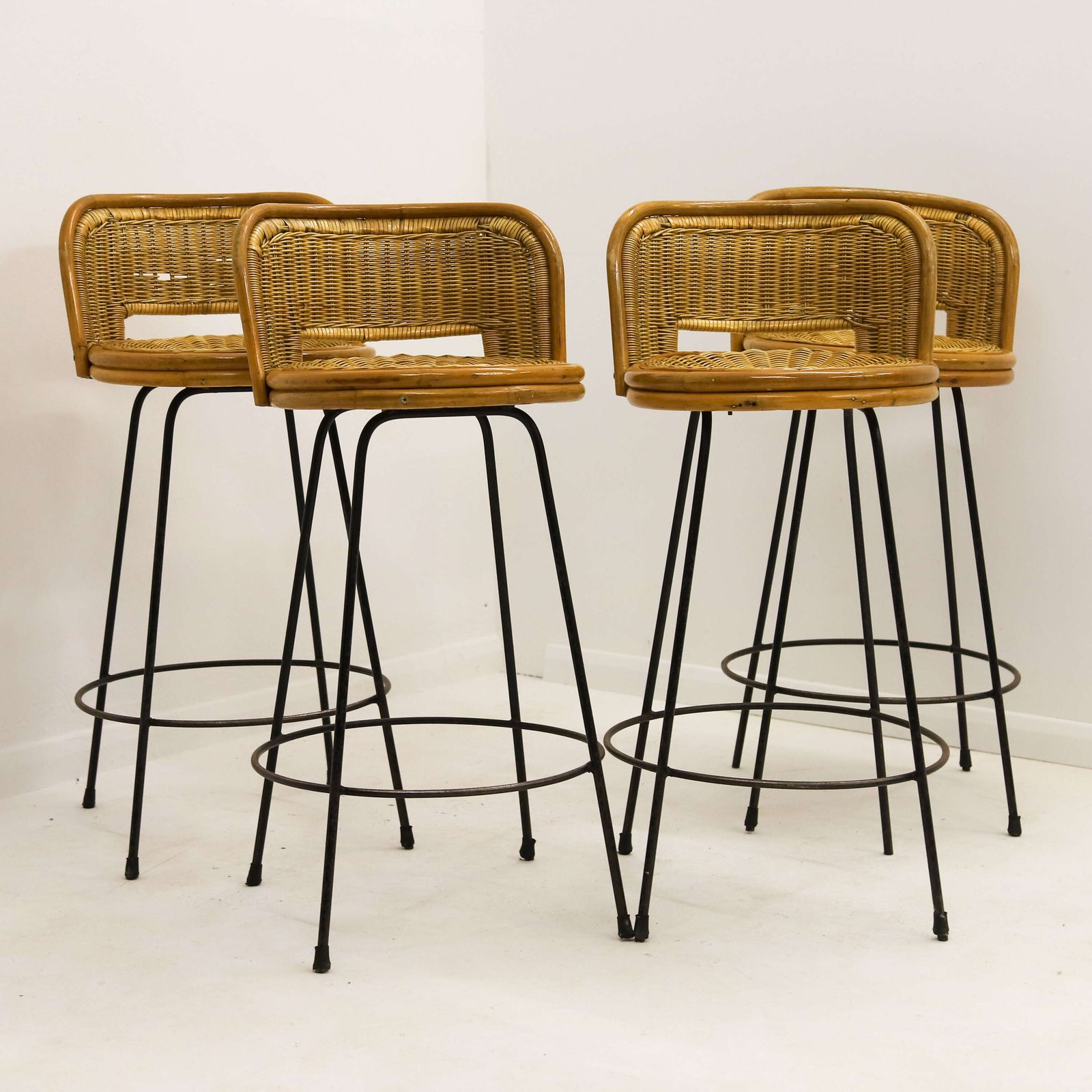 Set Of Four Mid‑Century Rattan Bar Stools   In The Manner Of Seng Of Chicago, C.1960s photo vinterior