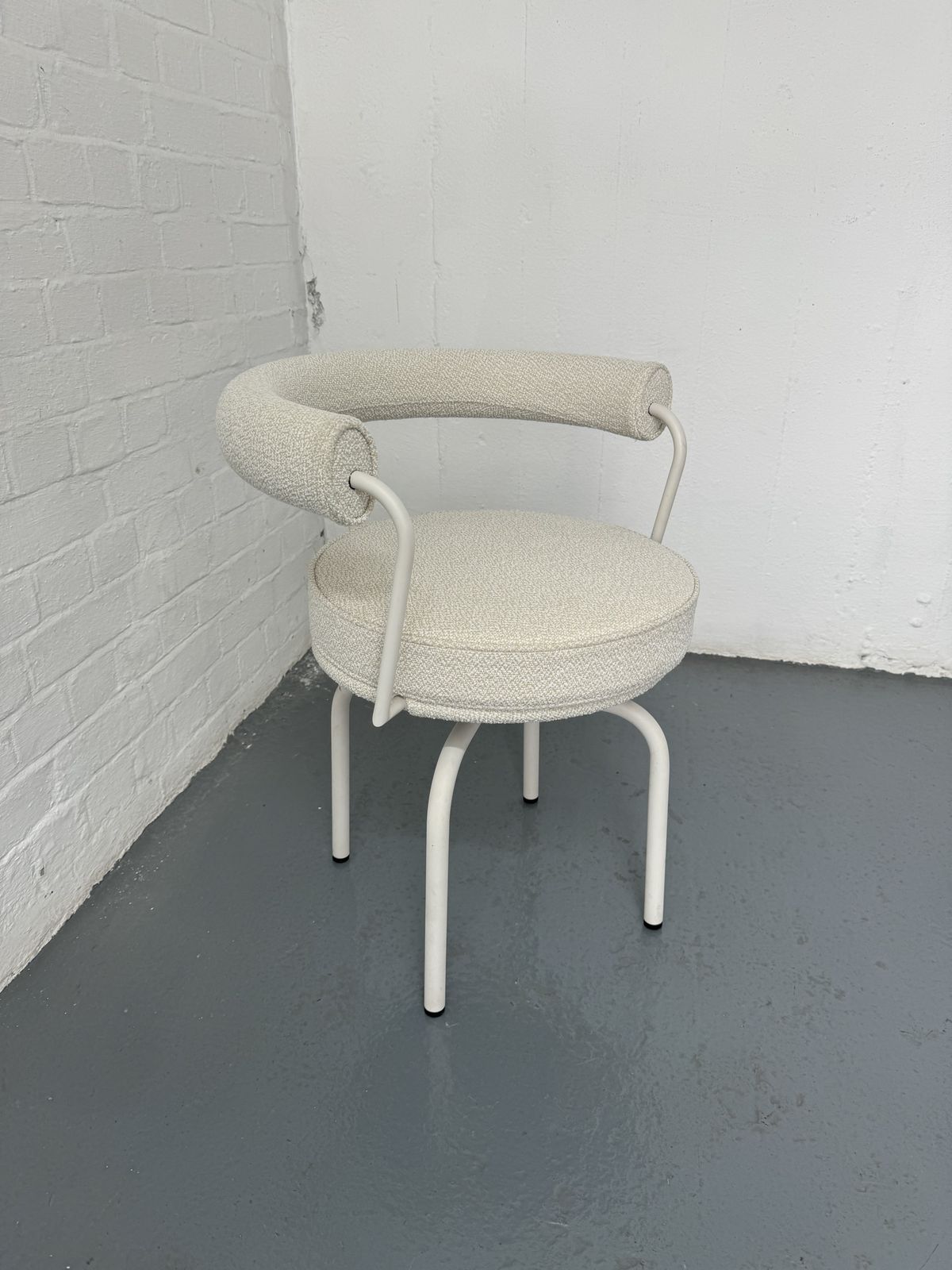 photo vinterior Cassina Le Corbusier Lc7 Dining Chair Perriand Jeanneret Rare Desinger