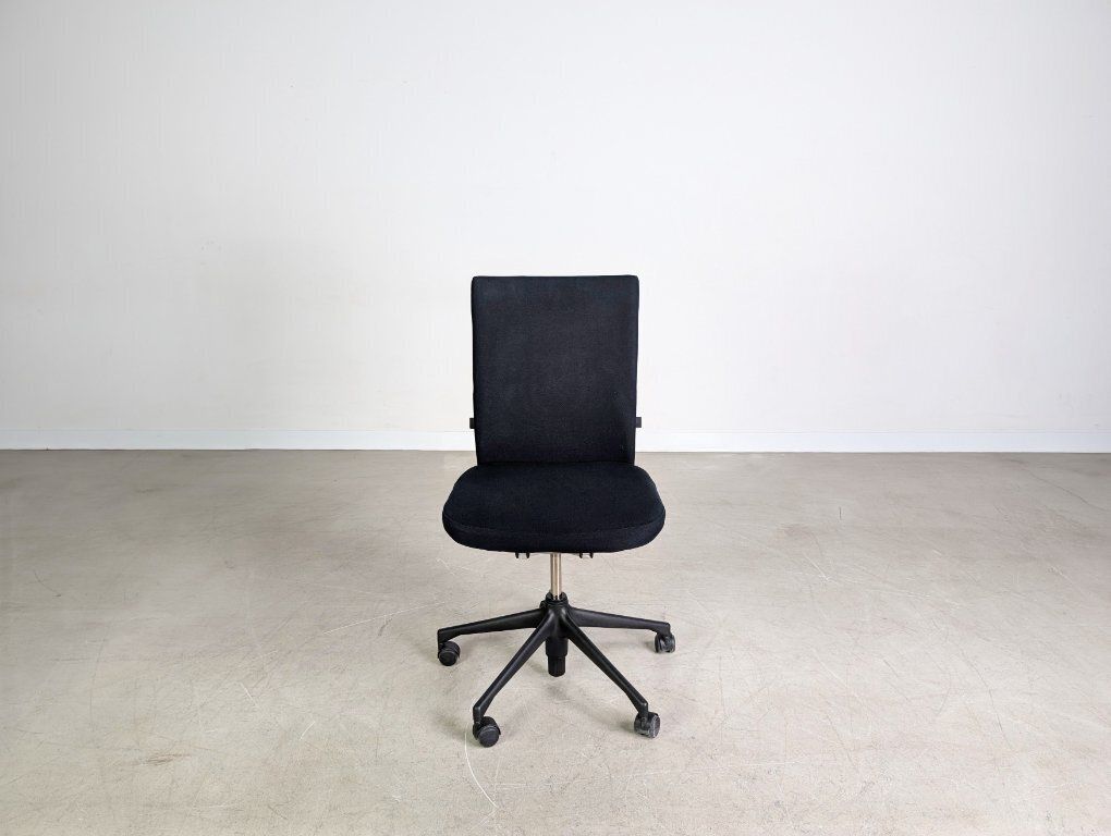 16x Vitra Bureaustoel T Chair Zwart Designstoel Directiestoel photo furniture