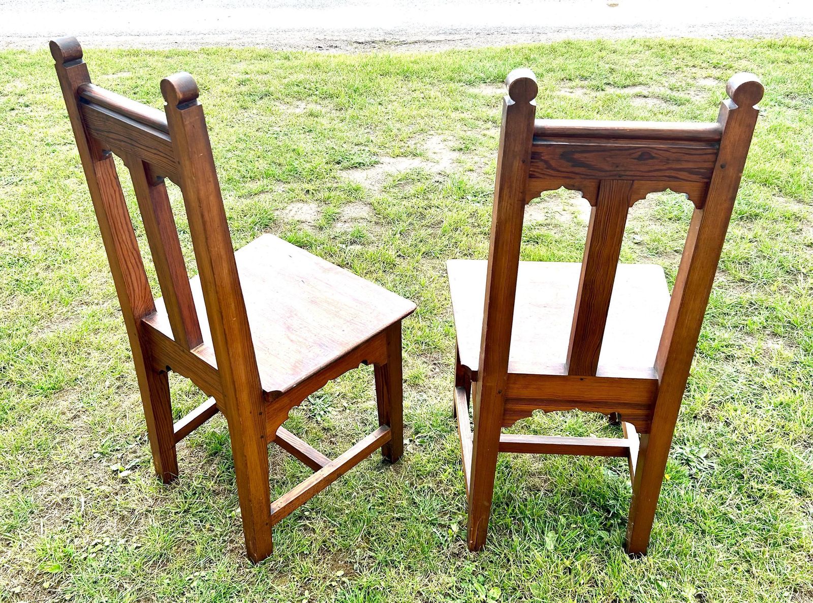 Pair Of Pitch Pine Gothic Antique Chapel Church Chairs Vintage Altar Industrial Retro Kitchen Dining Old Wooden Wedding photo vinterior