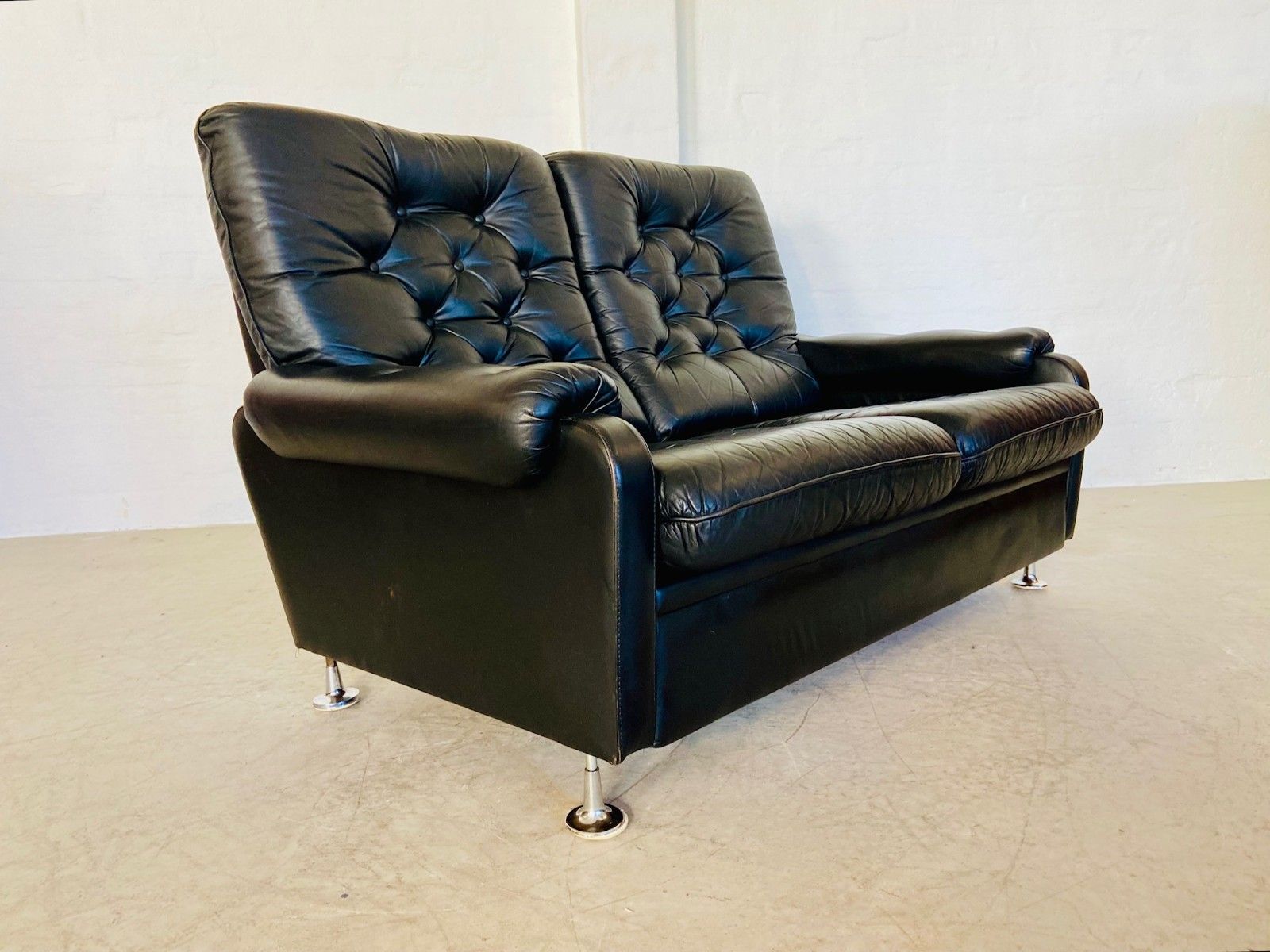 Vintage Retro Danish  2 Person Black Buttoned Leather Sofa 1970,S photo Furniture