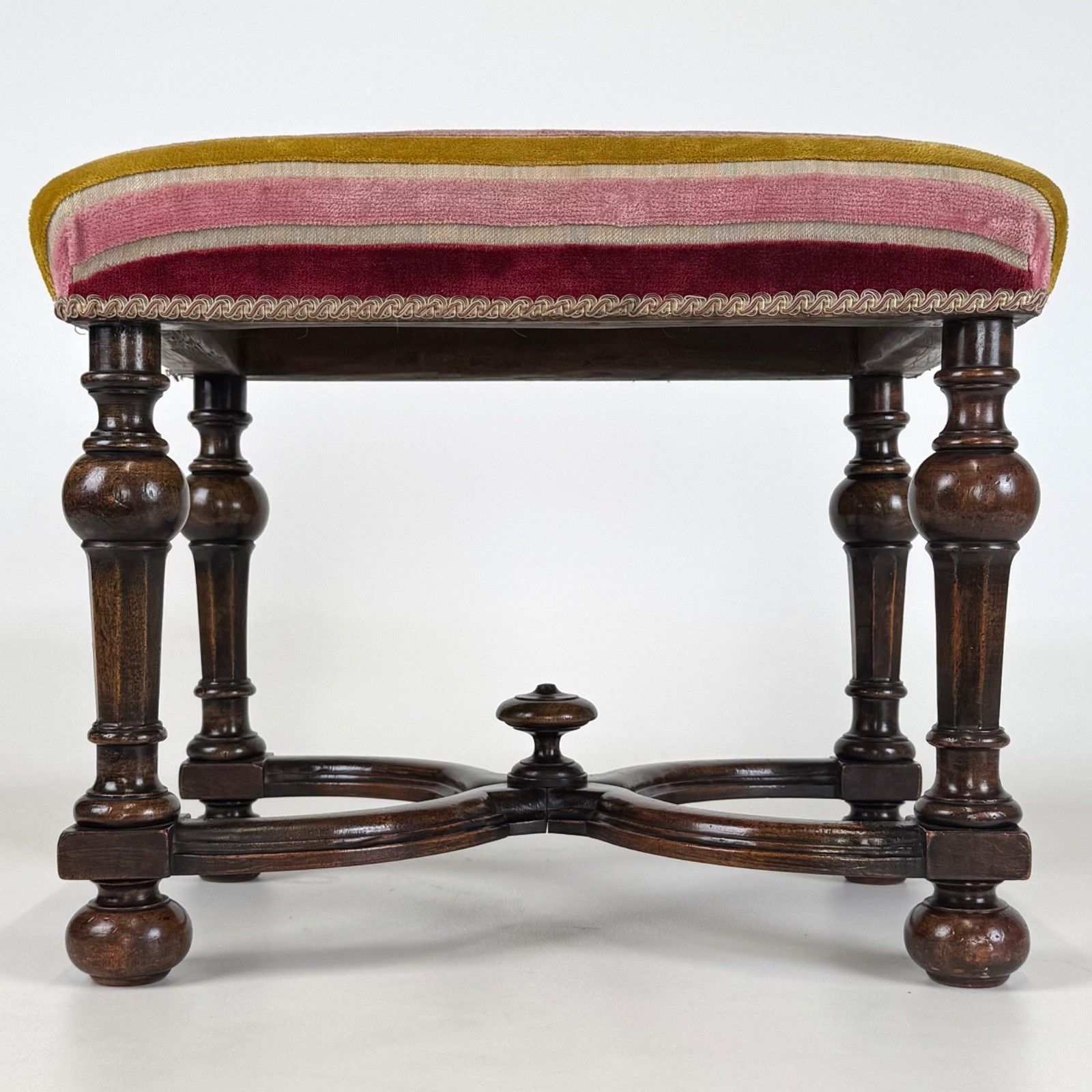 Antique 19th Century William And Mary Style Stool In Mahogany