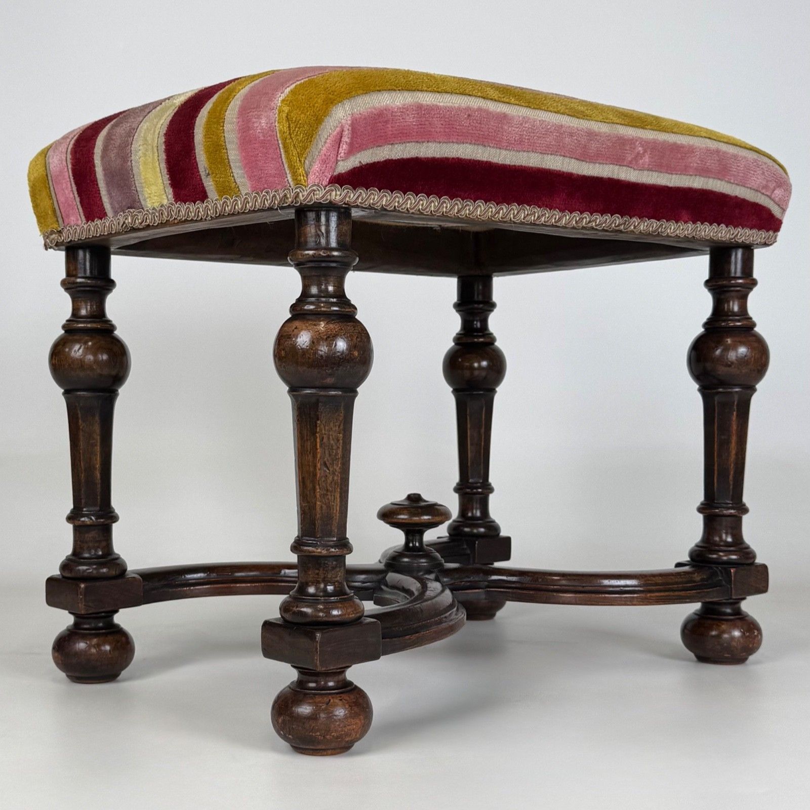 Antique 19th Century William And Mary Style Stool In Mahogany photo vintage