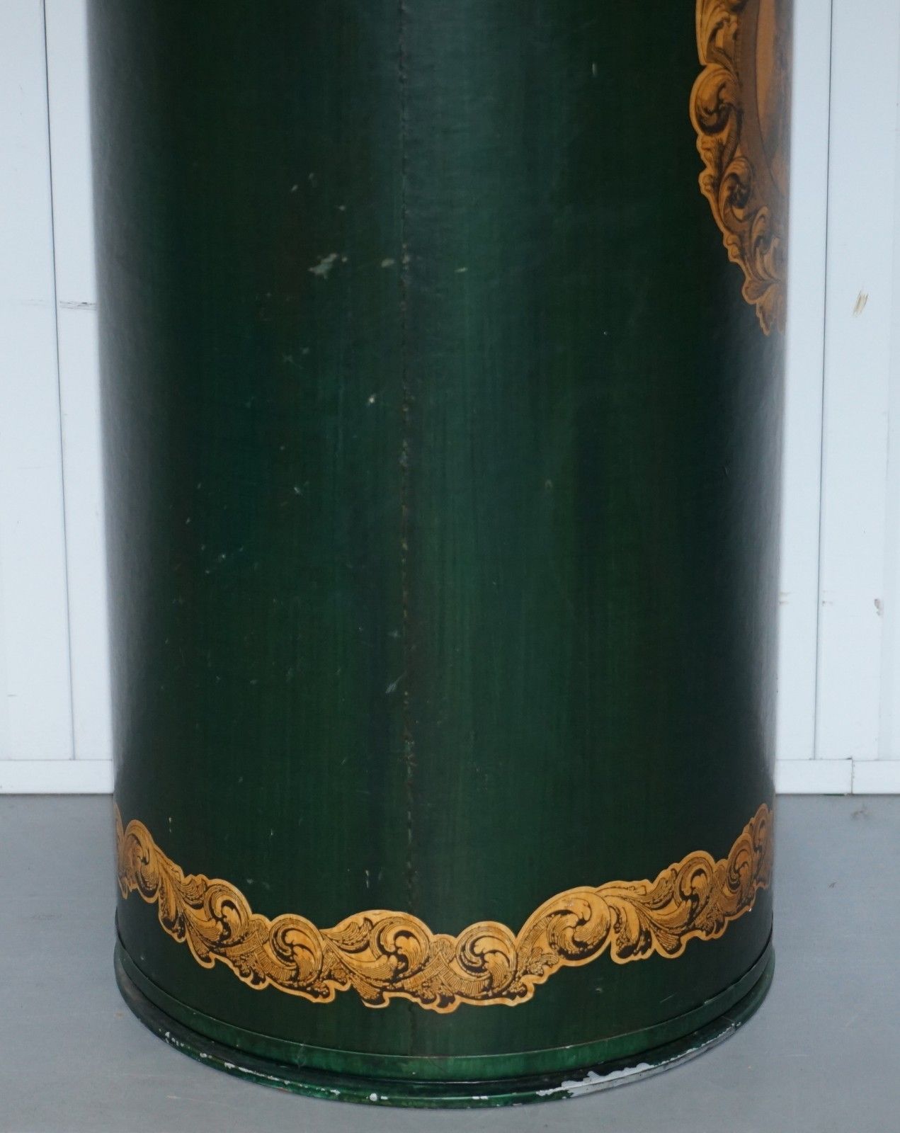 Large Irish Green Pedestal Drum Stand With Picture Of A Victorian Lady On photo buy