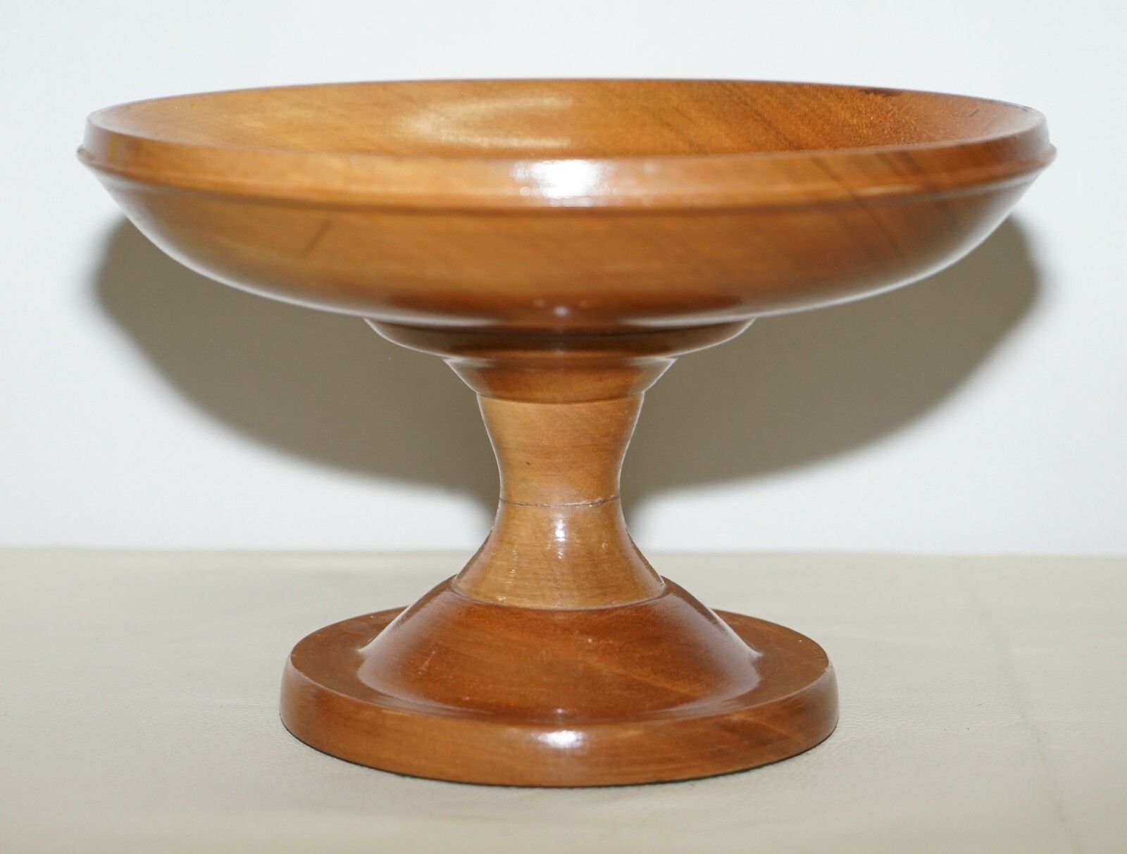 Brand New Air Dried Beech Wood Fruit Bowl On Nicely Turned Base Great Present photo vinterior