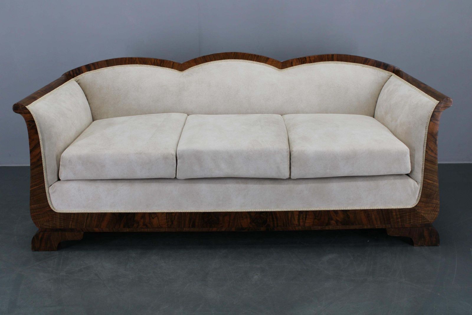 4379.0 1930s Restored Art Deco Sofa, Czechoslovakia photo