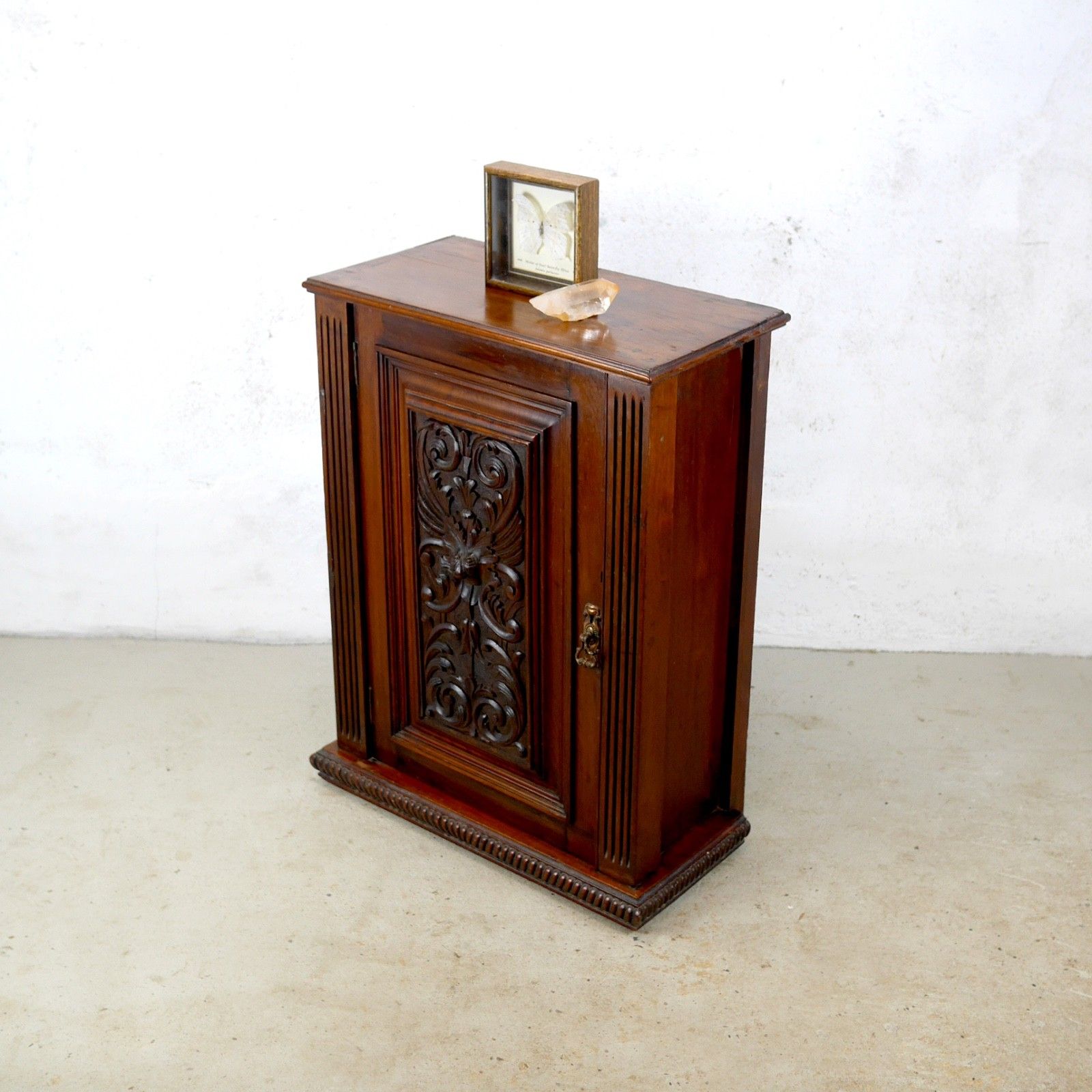 Antique Cabinet Cupboard Mahogany Green Man Carved Bathroom #102951 photo buy