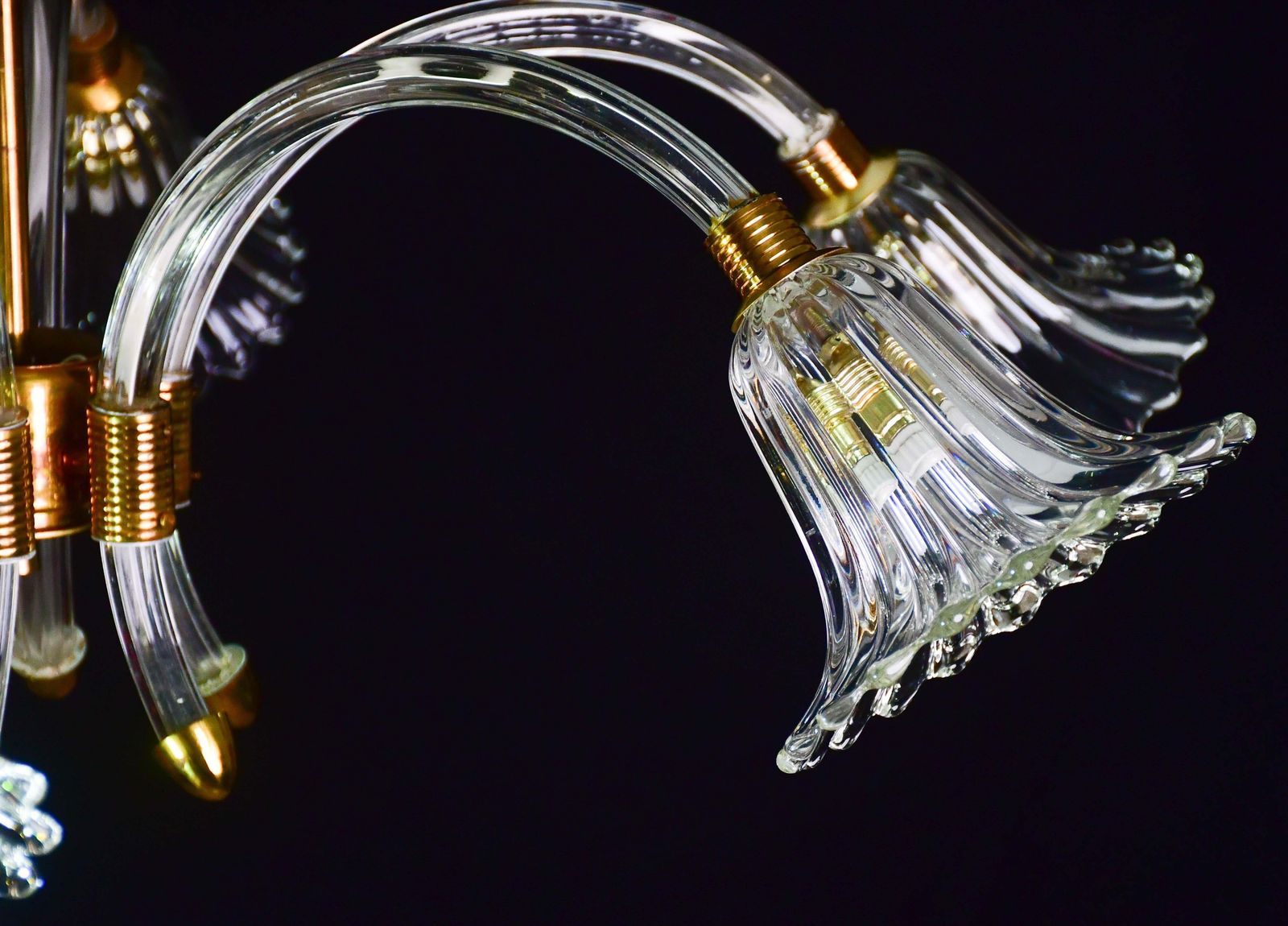 photo vintage Amazing 6 Light Art Deco Murano Glass And Brass Chrome Chandelier By Barovier