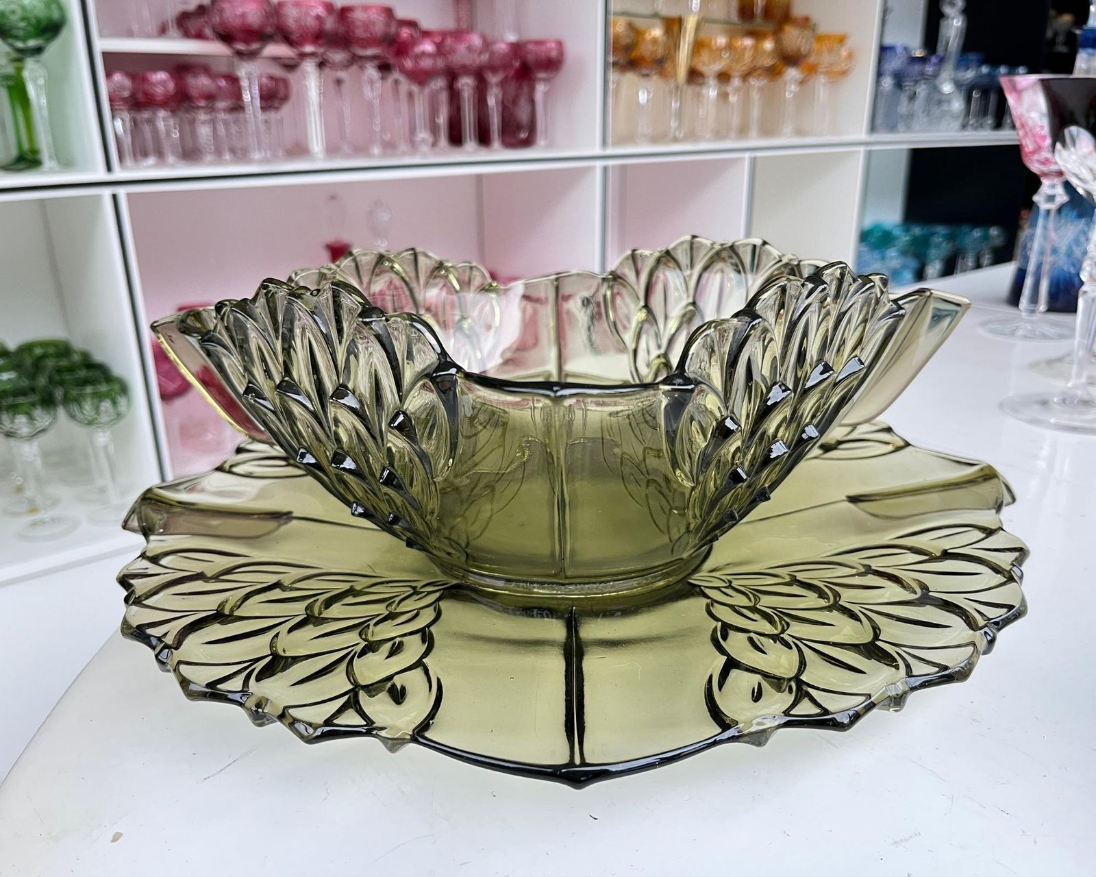Art Deco Schaal En Bord | Groen Glas Artisjok | 1930 photo for sale
