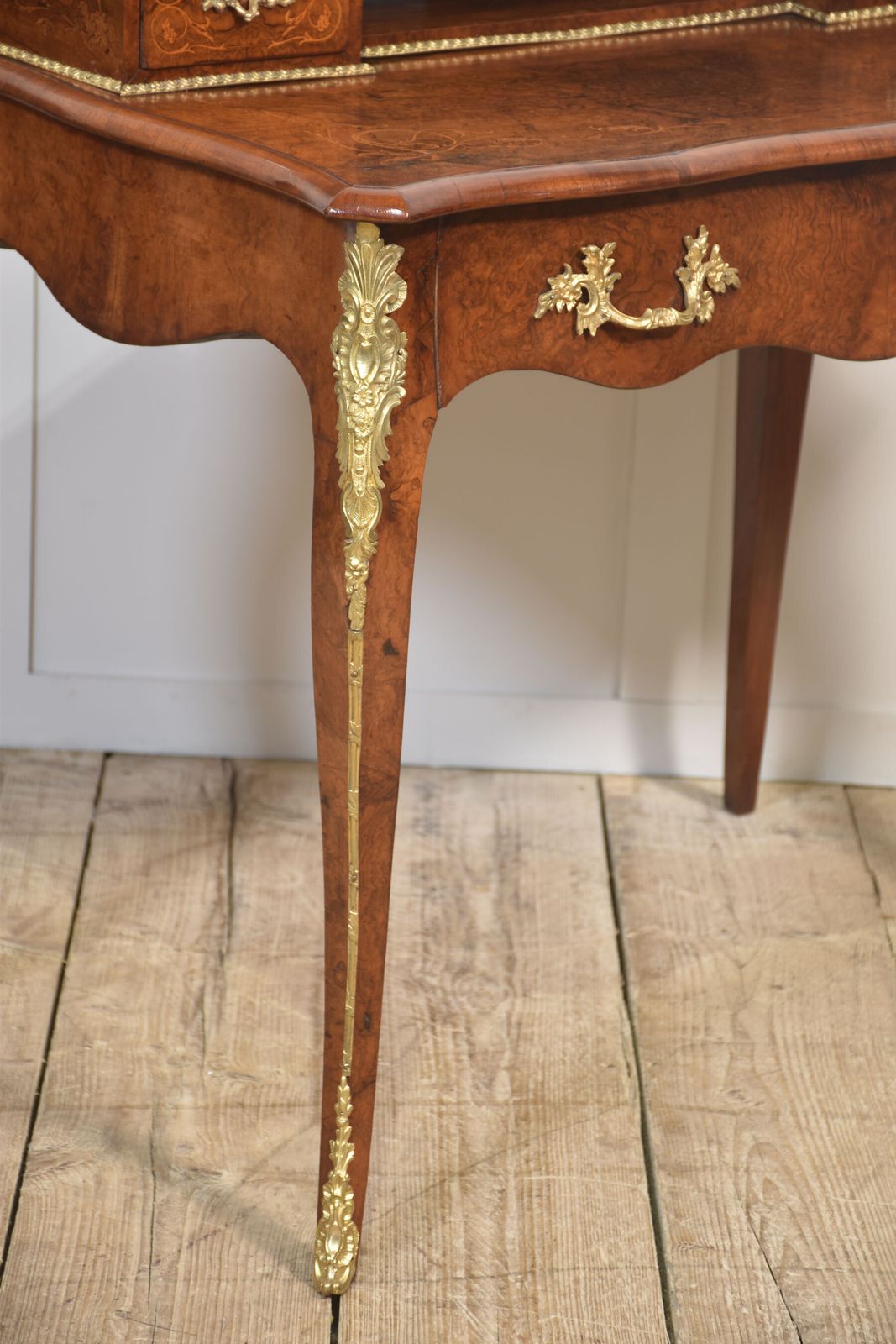 photo vinterior 19th Century French Writing Desk