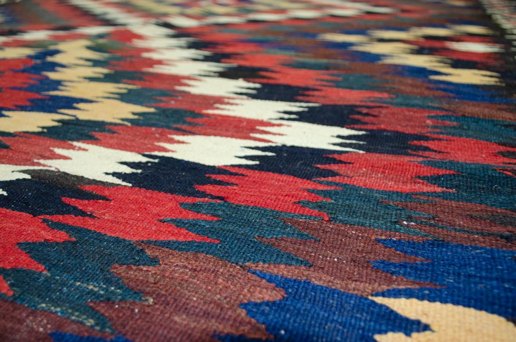 photo furniture Antique Varamin Kilim Rug 274x160cm