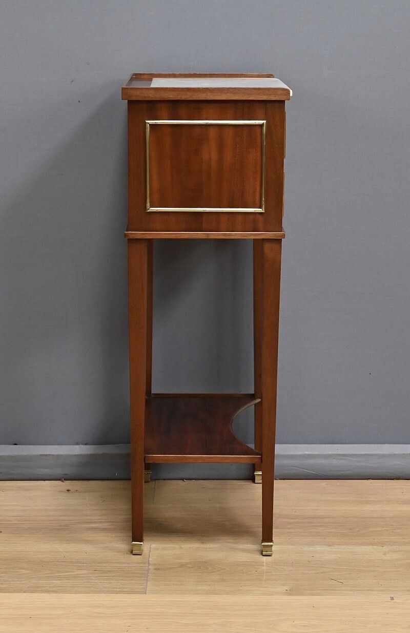 photo furniture Small Mahogany Coffee Table, Louis XVI Style – Mid 20th Century