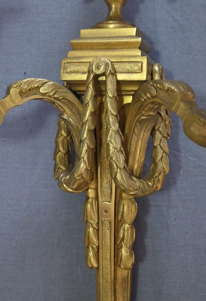 Pair Of Bronze Wall Lights, Louis XVI Style – Late 19th Century photo vintage