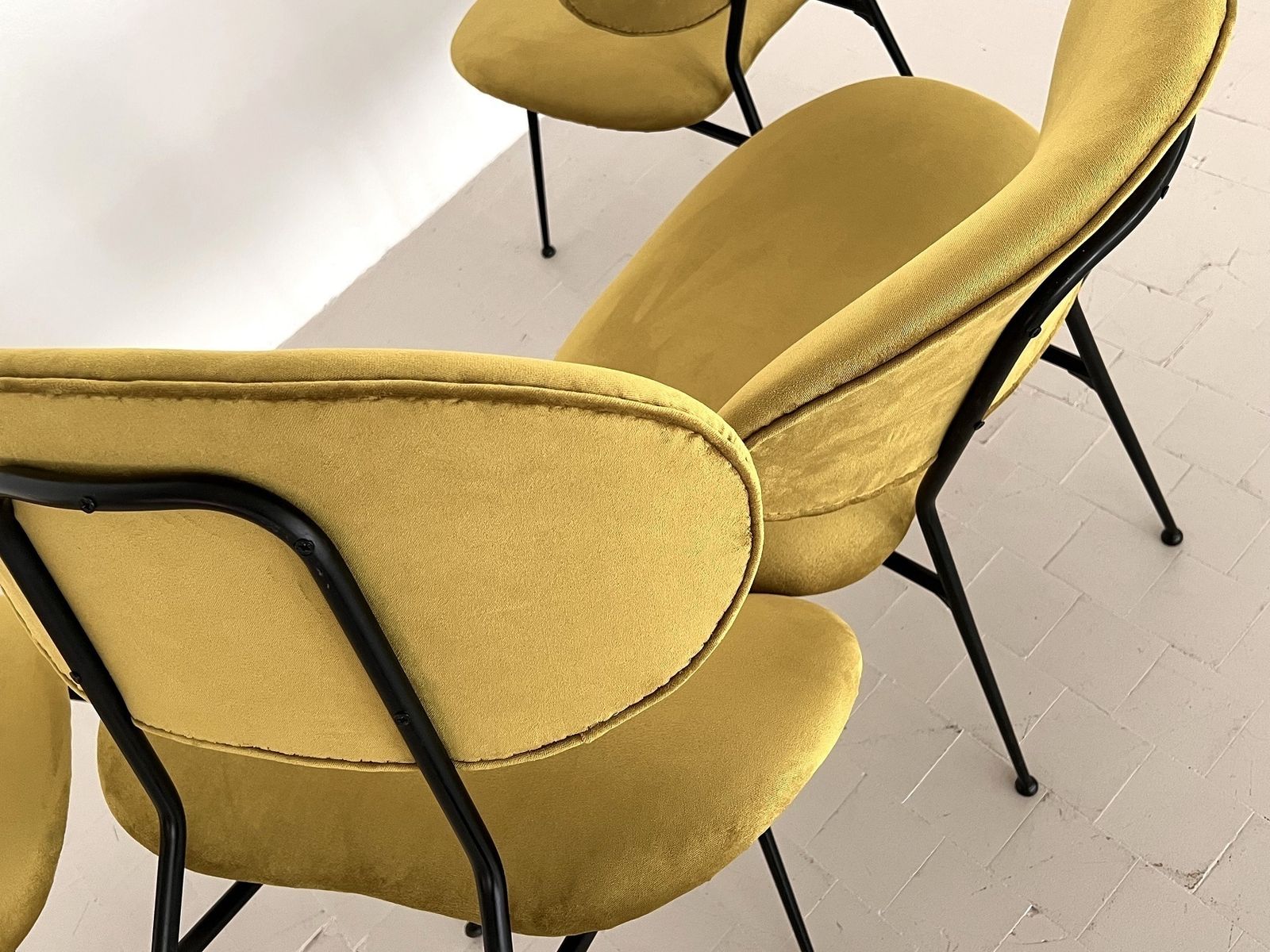photo vinterior Italian Reupholstered Lounge Chairs By Gastone Rinaldi, Set Of Four