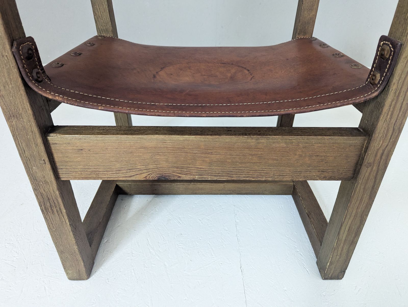 Spanish Brutalist Leather Armchair By Biosca, 1950s photo vintage