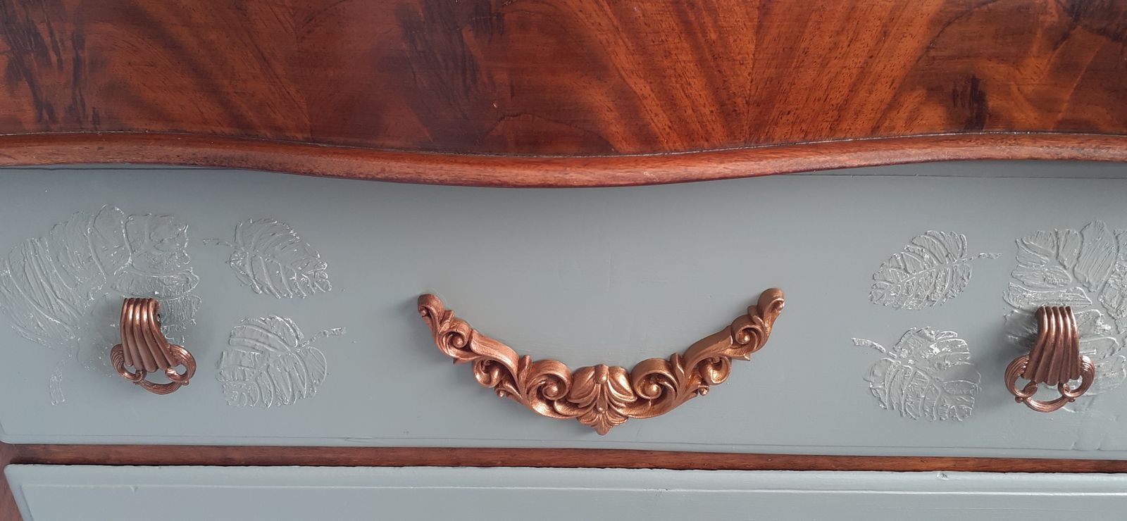 545.0 Reduced Stunning , Victorian Flame Mahogany. Large Serpentine Chest With Shaped Feet. This Is  A Class Act photo