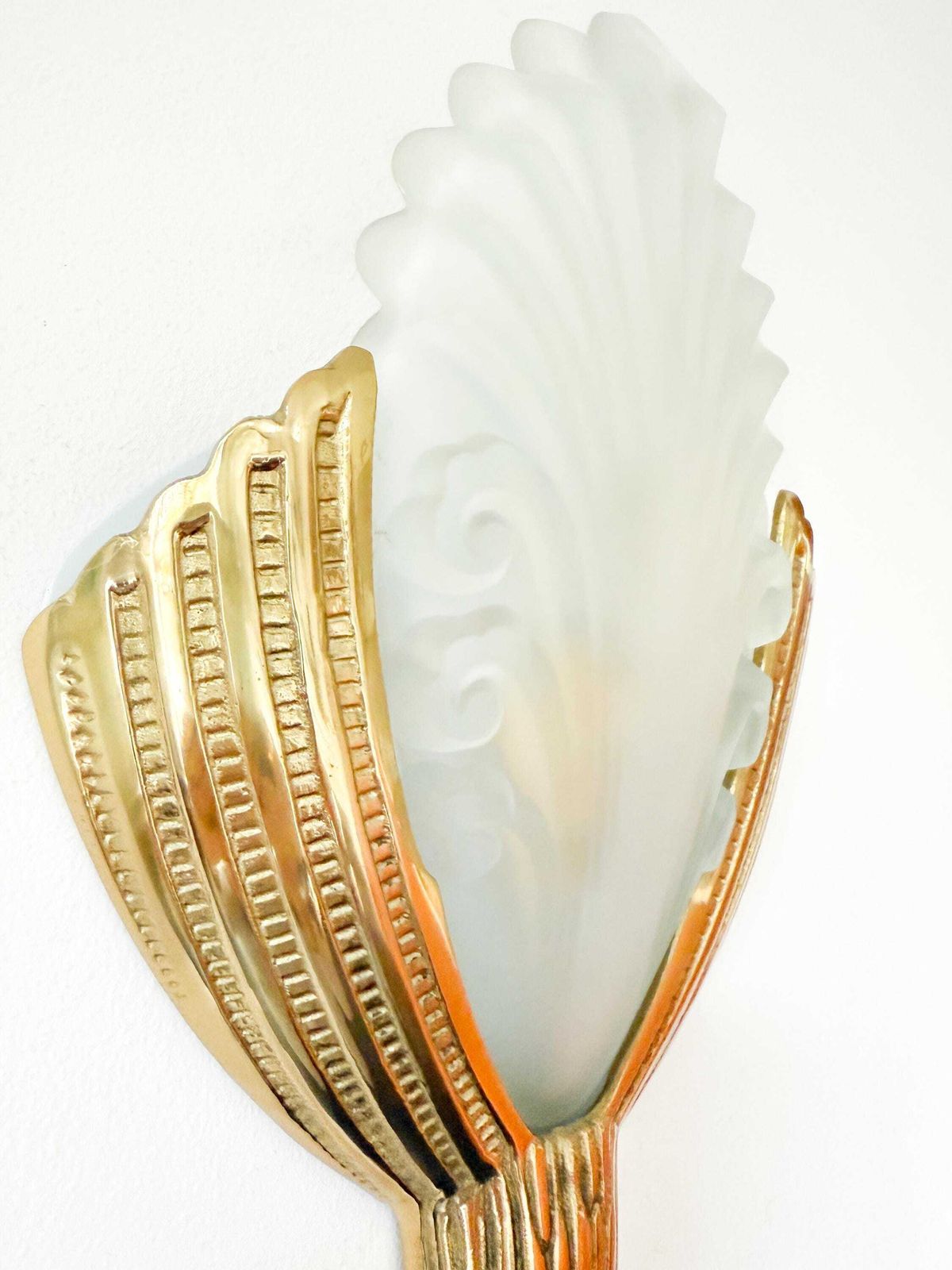 Art Deco Style Wall Sconce Attributed To Marcel Hudry & Val Saint Lambert photo furniture