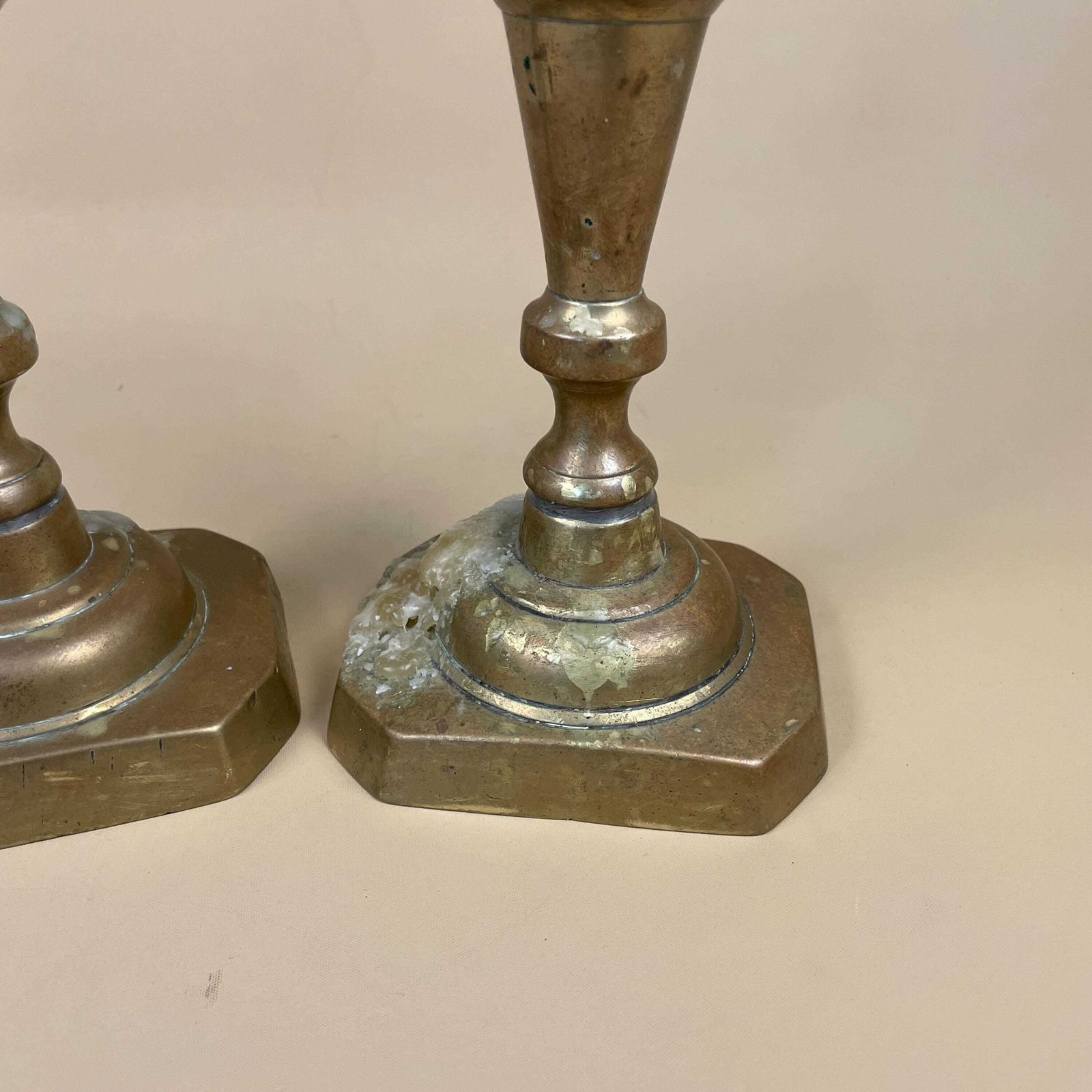 Antique Matching Pair Of Gold Brass Metal Candlestick Candle Stick Holders Vintage Column Taper Dinner Candlesticks Column Pillar Set Holder photo for sale
