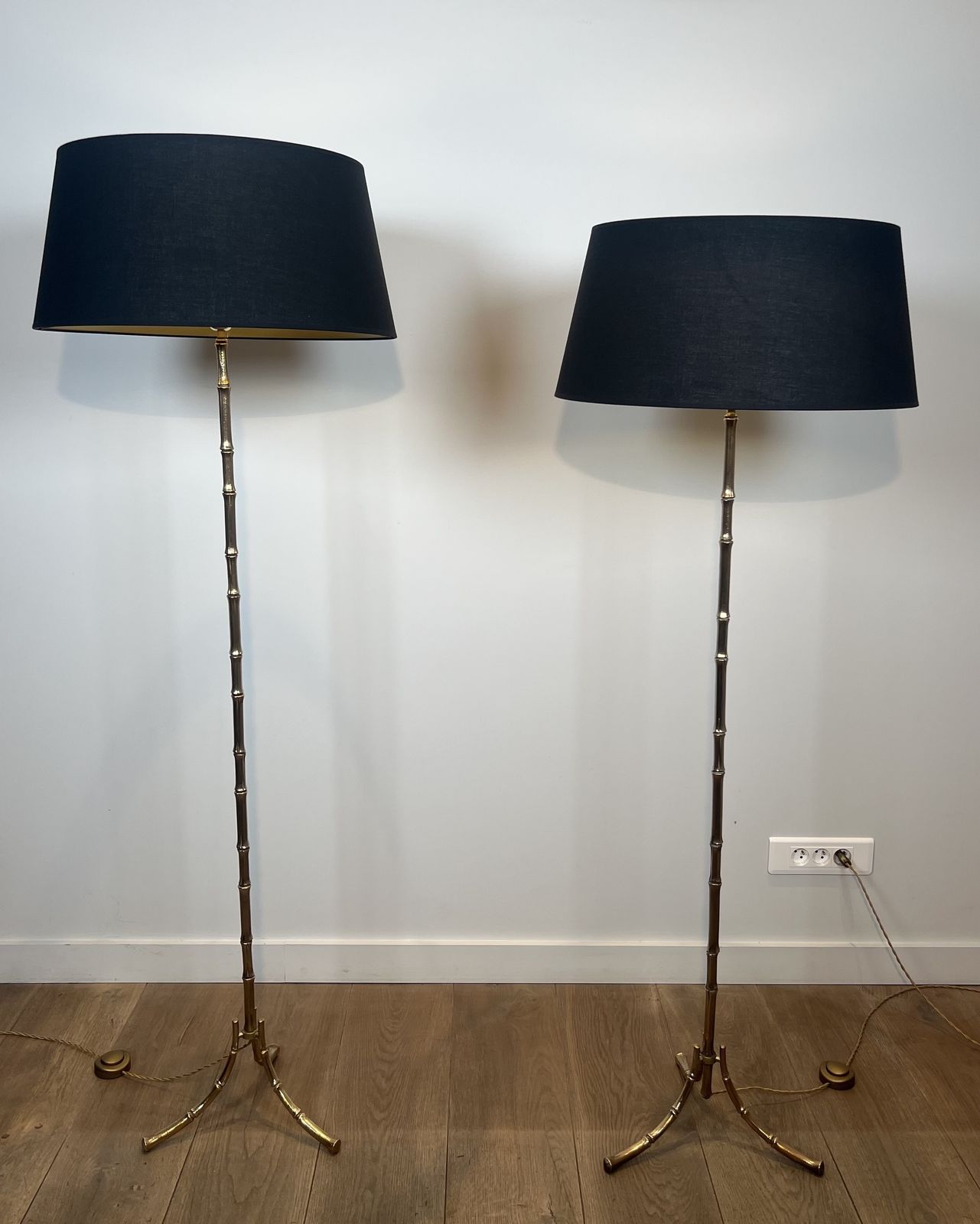 photo vintage Bronze Floor Lamp In Faux Bamboo Style From Maison Baguès