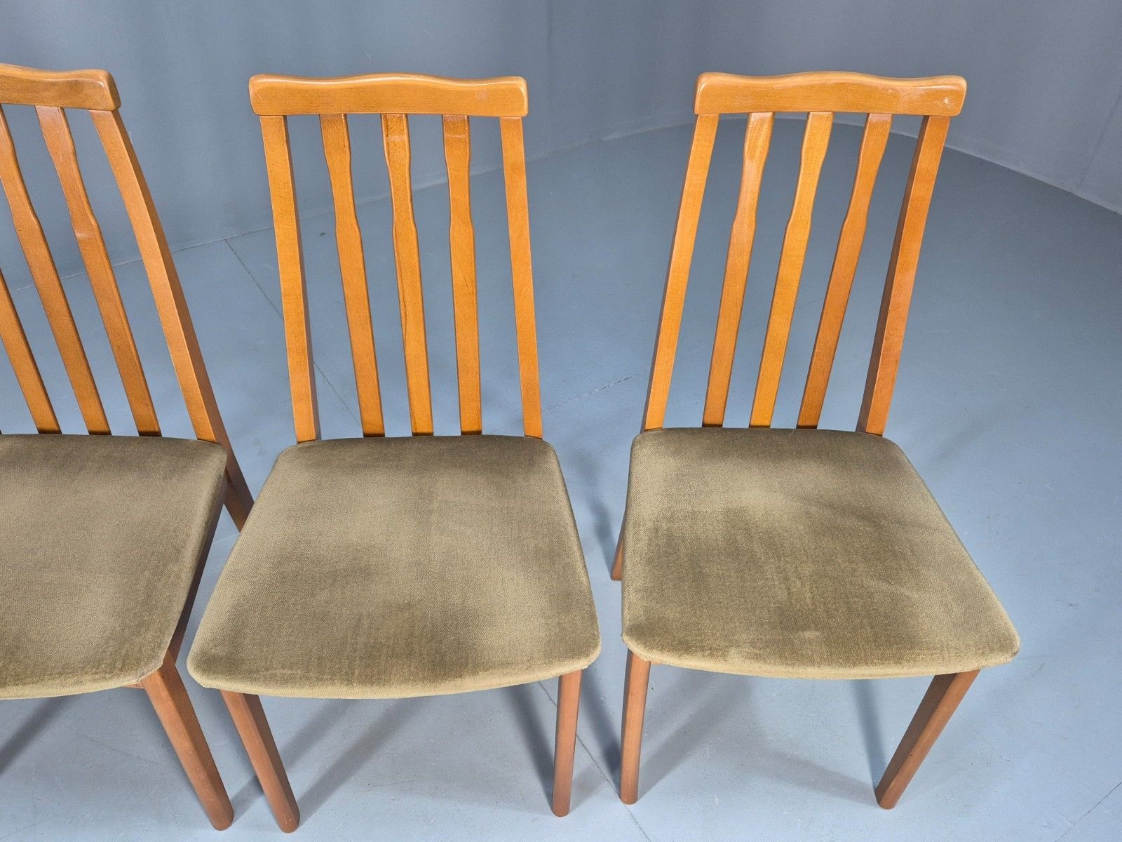 Eb10162 4 Jentique 1970s Dining Chairs Beech Green Dralon Retro Mdin photo vinterior