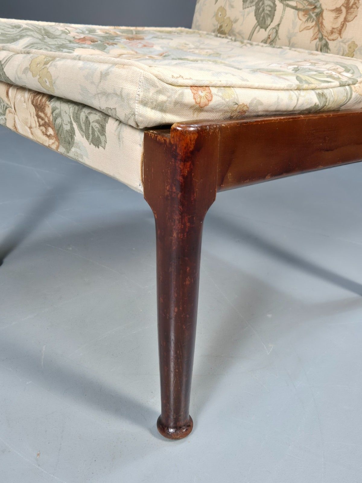 photo vintage Vintage Parker Knoll  Pk747  Cocktail Chair Floral Upholstery 1960s Eb9963 Mnor
