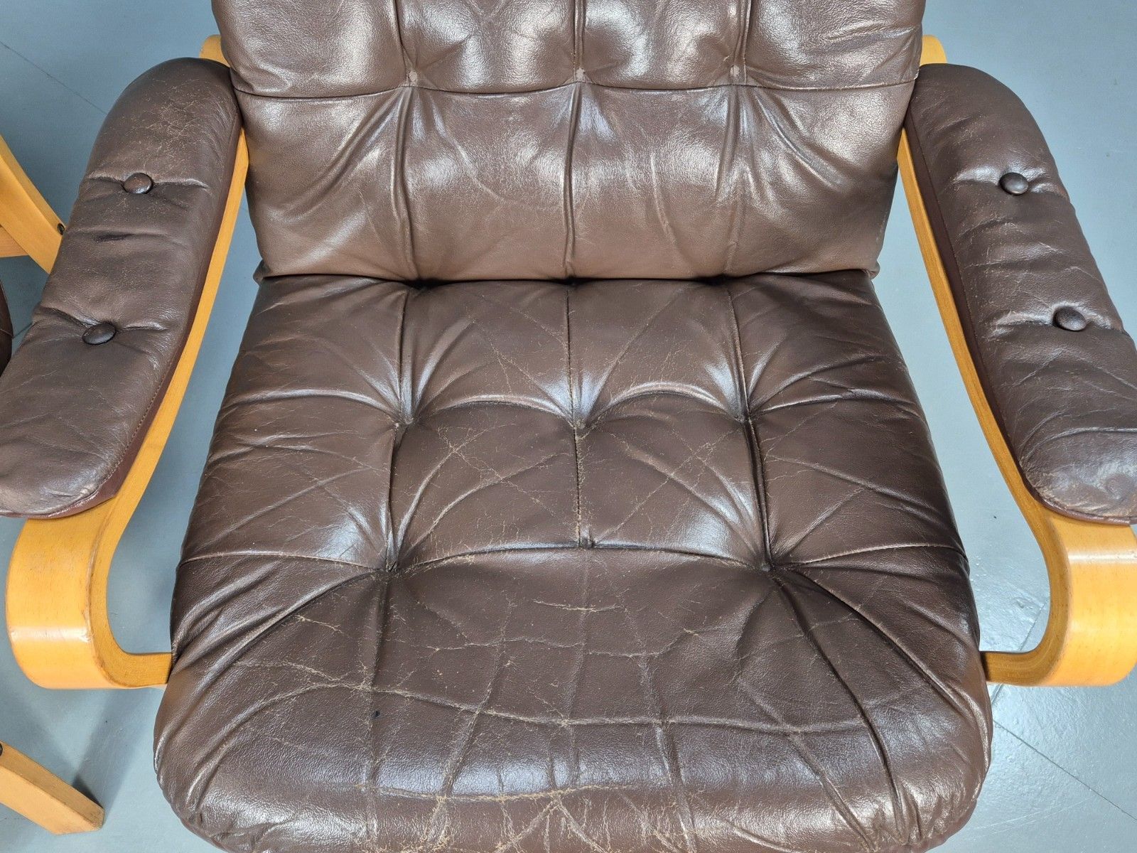 2 Vintage Danish Lounge Chairs Leather And Bentwood 1980s Retro Mcm Eb8690 Mben photo vintage
