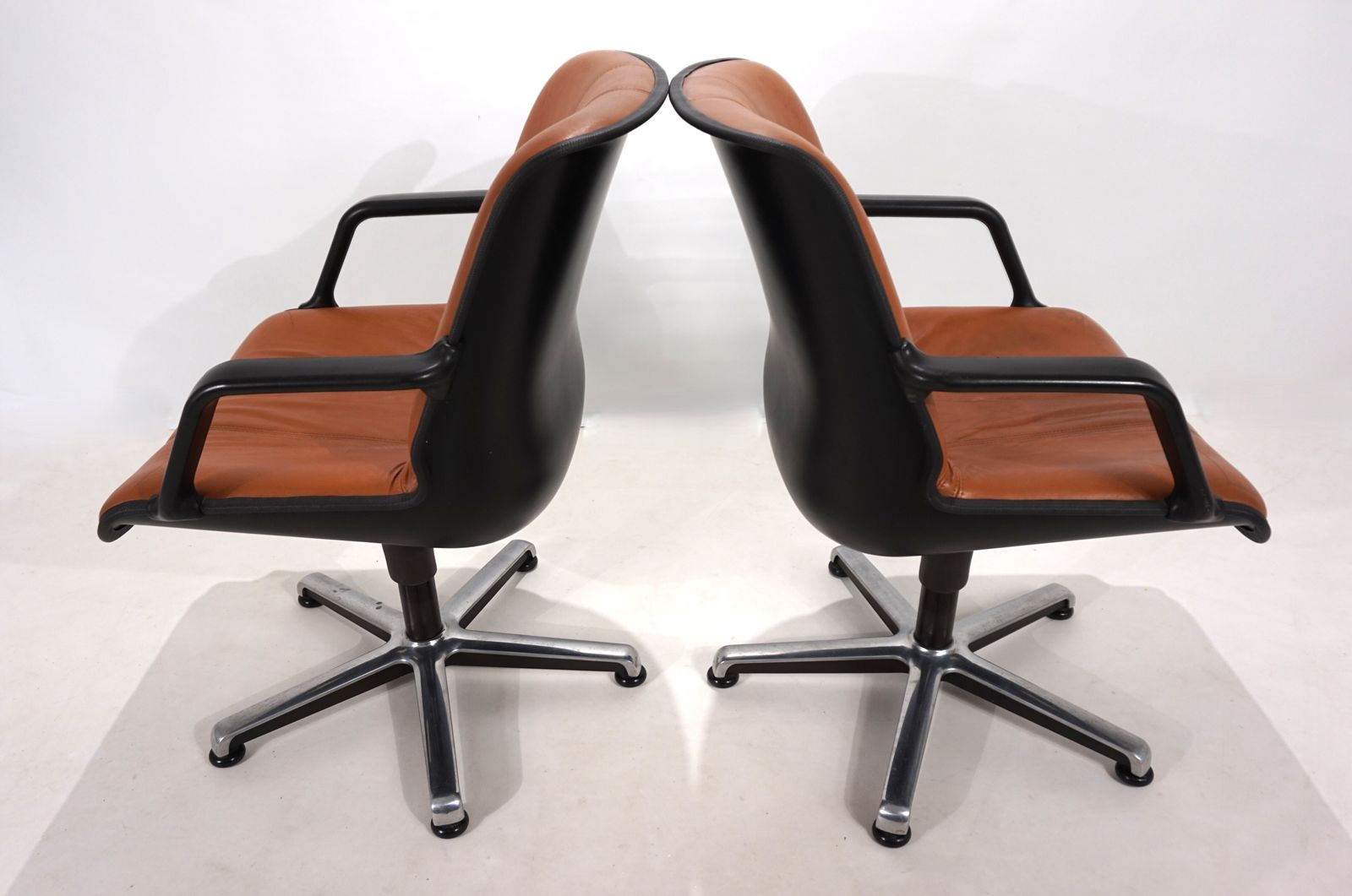photo furniture Set Of Two Fröscher Office Chairs By Burkhard Vogtherr, 1970