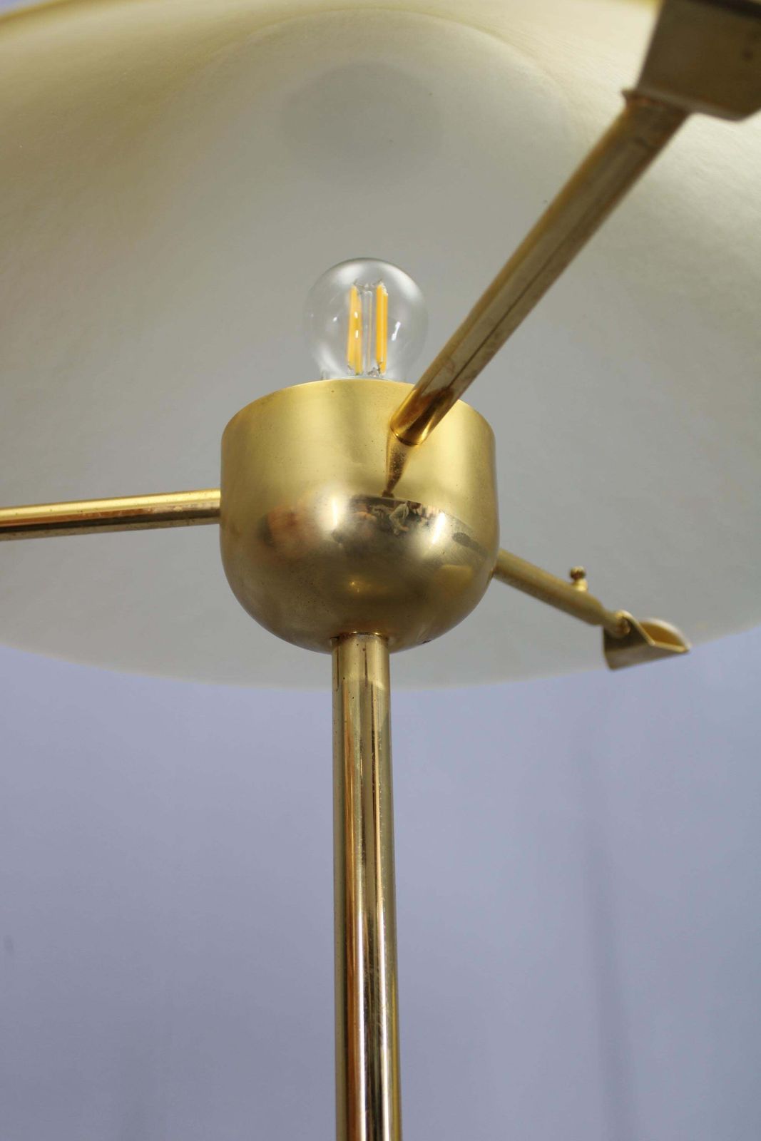 Verlichting Paar Vloerlampen Van Veart Murano In Messing Afwerking, Italië, Jaren 1980 photo