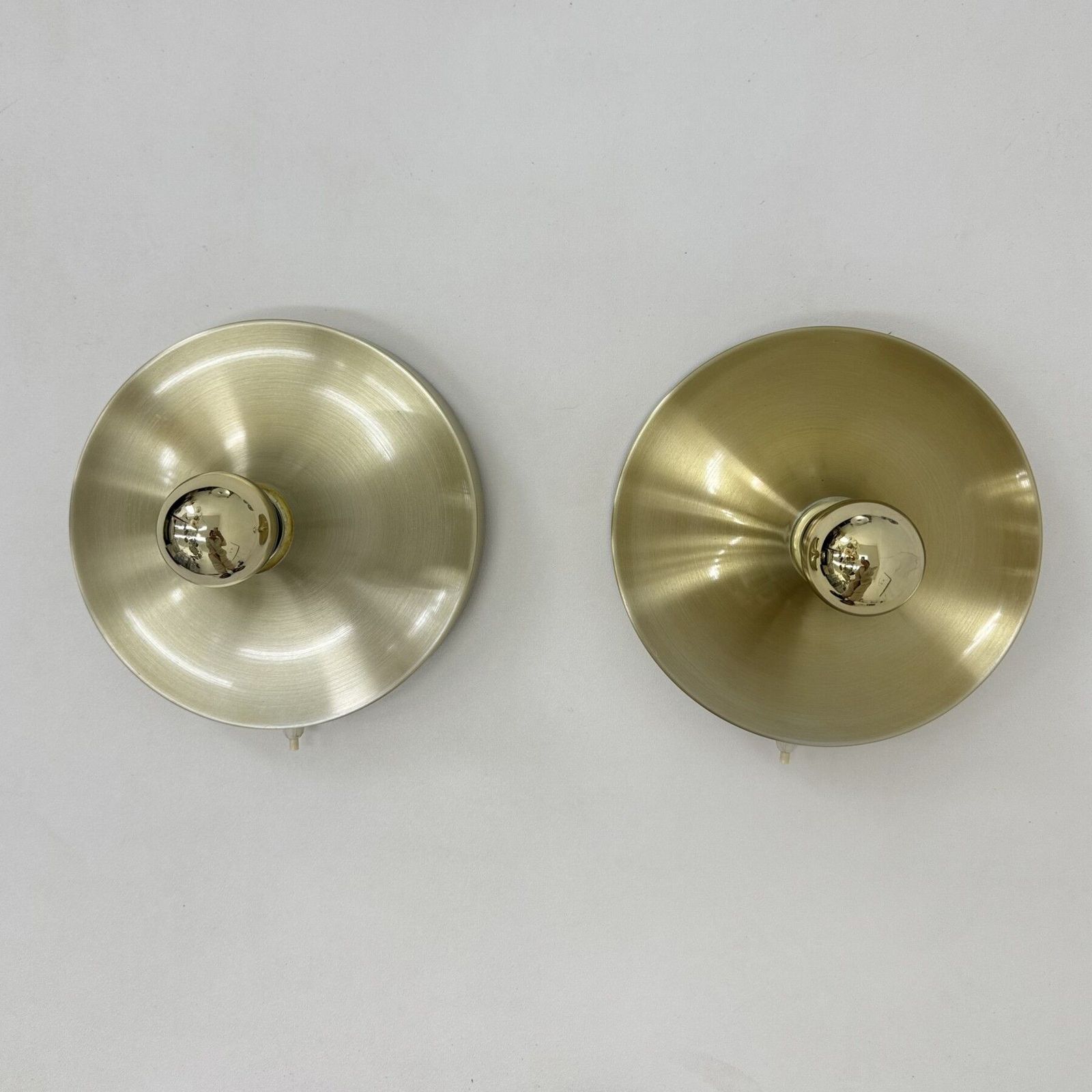 Mid Century Design Honsel Space Age Disc Lamp, Jaren 1970, Toegeschreven Aan Charlotte Perriand Voor Les Arcs photo buy