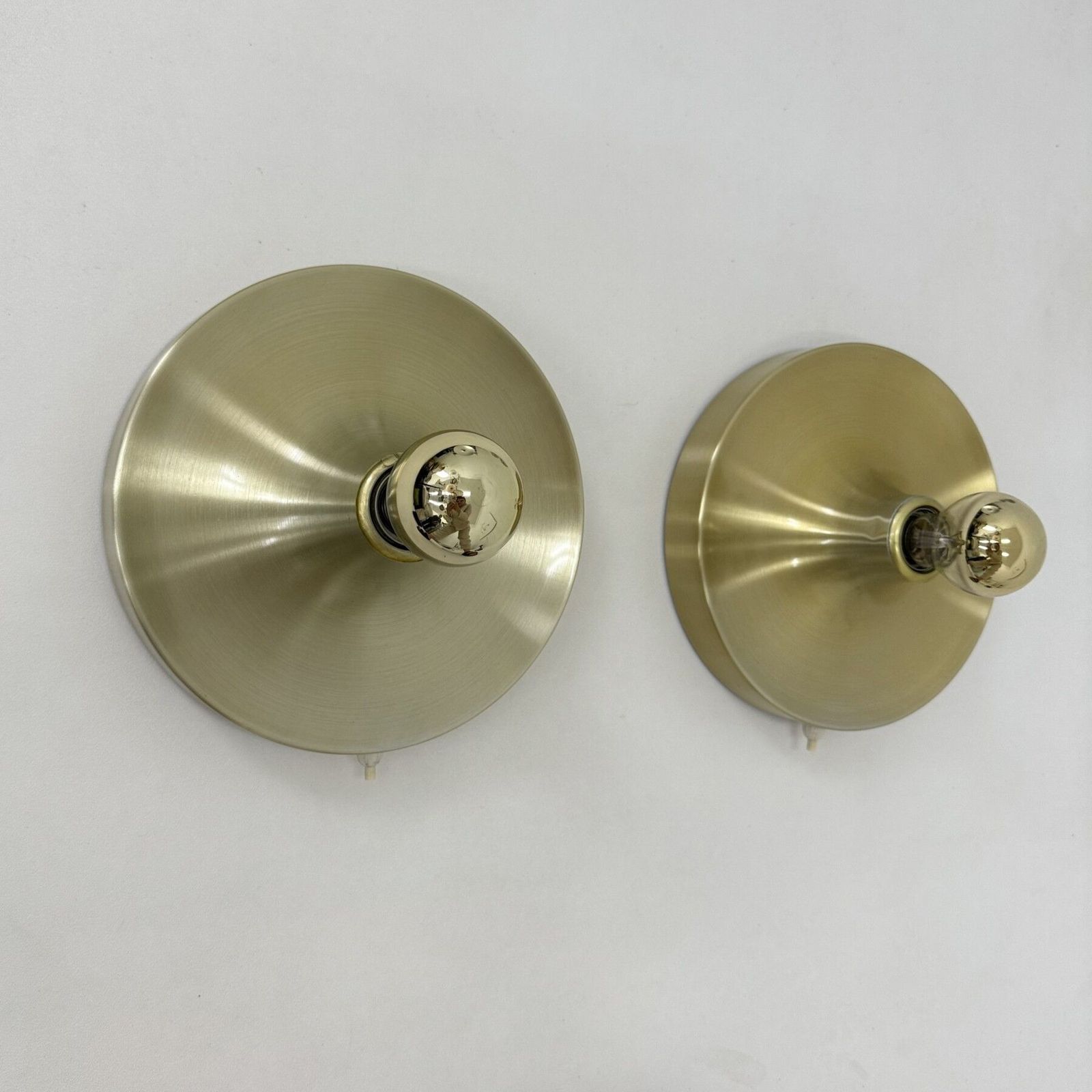 913.0 Mid Century Design Honsel Space Age Disc Lamp, Jaren 1970, Toegeschreven Aan Charlotte Perriand Voor Les Arcs photo