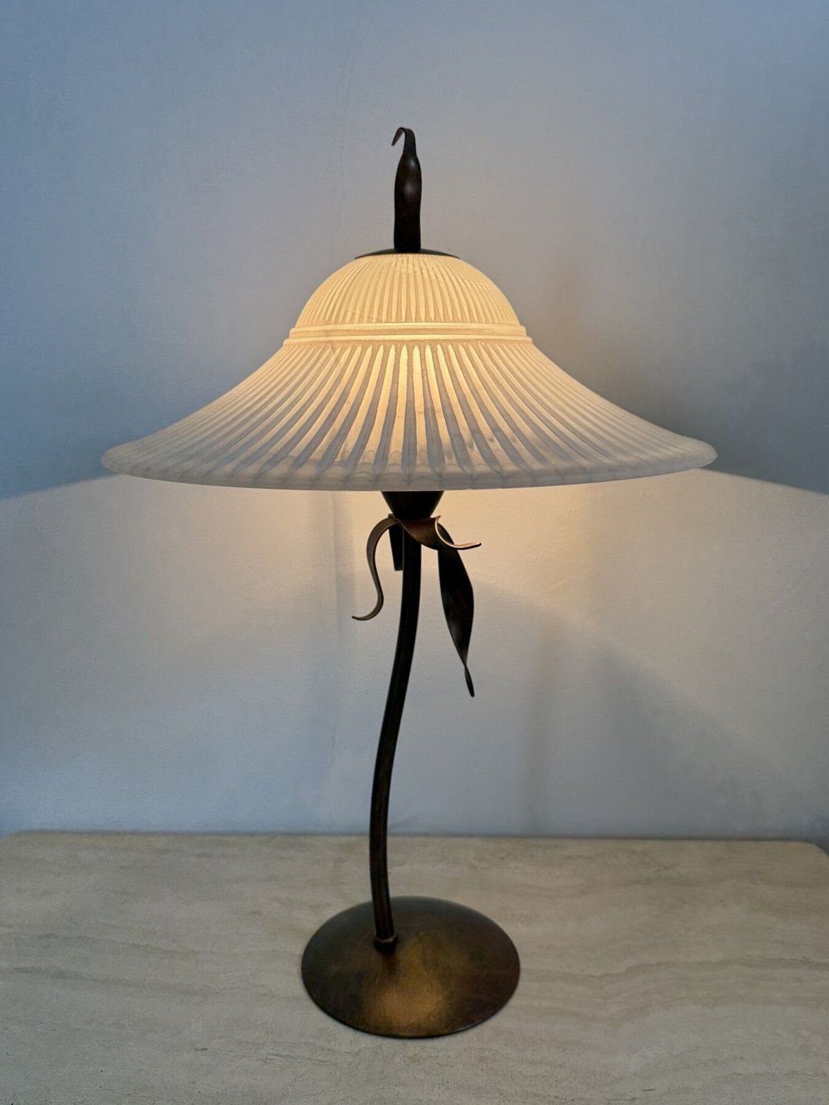Postmodern Massive Belgium Tafellamp, Jaren 1980 photo Verlichting