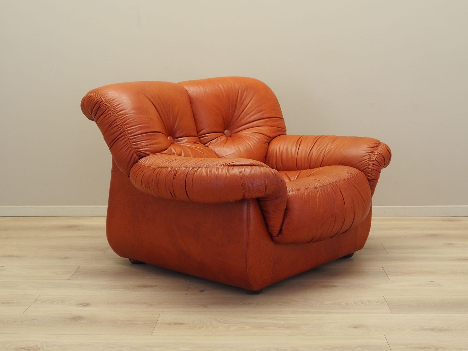 photo furniture Lounge Chair, Italian Design, 1970s, Manufacturer: Pellerossi