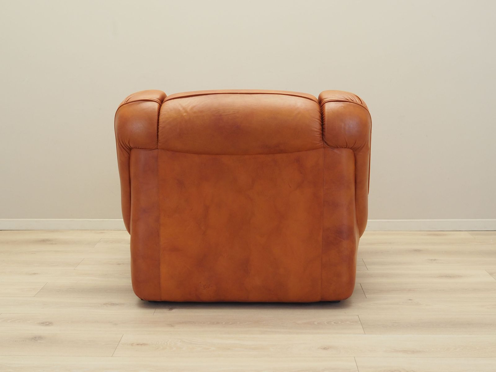 Orange Armchair, Italian Design, 1970s, Manufacturer: Mimo Padova photo vinterior