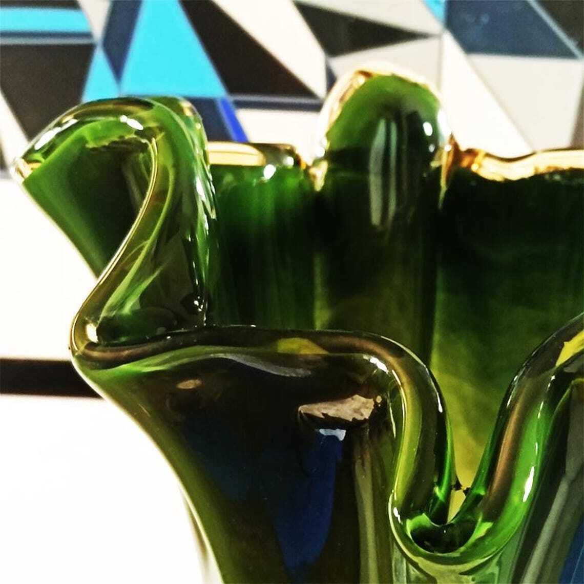 Stunning Glossy Green Jacketed Vase In Hand Worked Murano Glass. Made In Italy. photo Home Decor